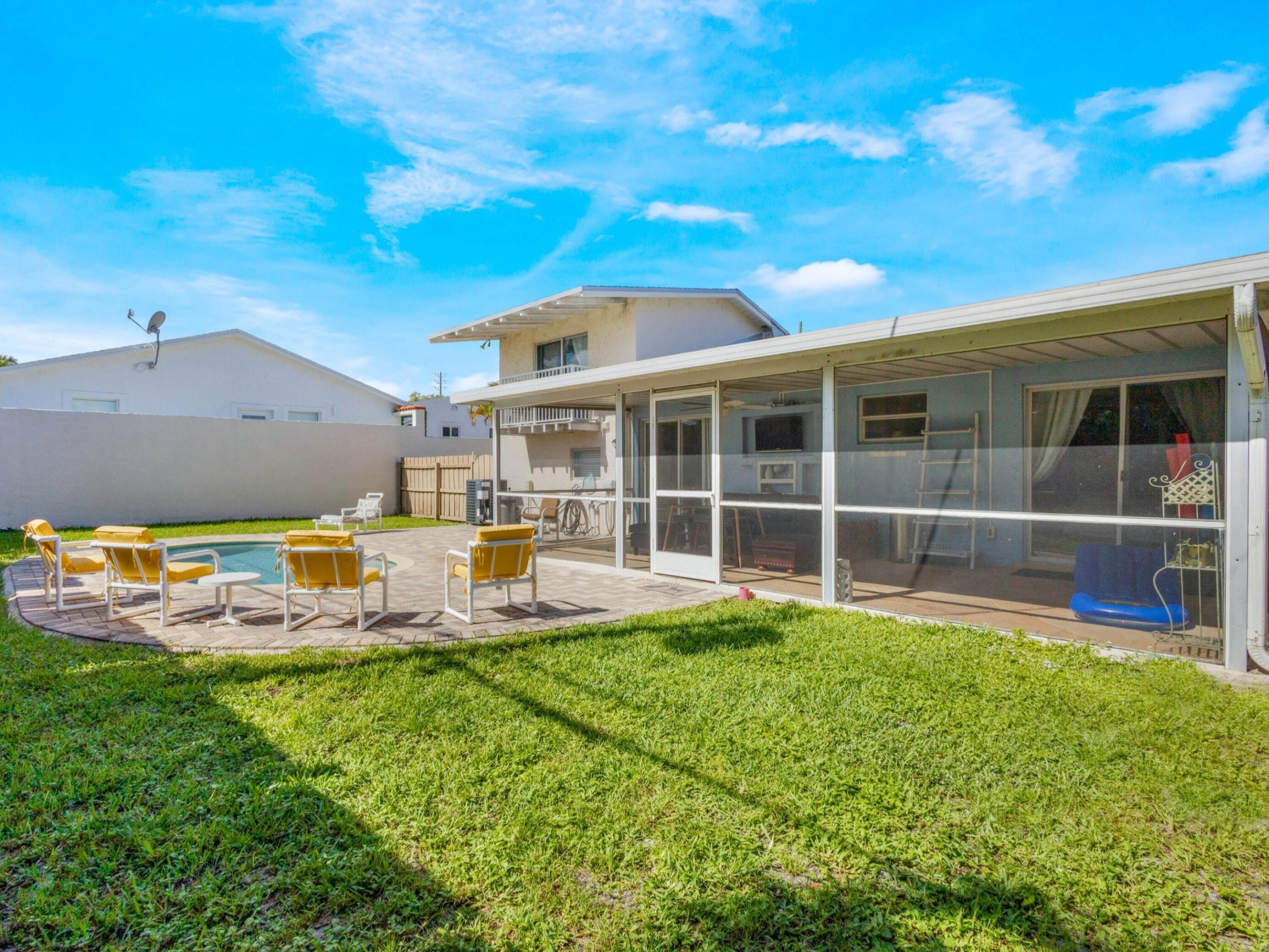 832 Green #1, West Palm Beach FL 33405