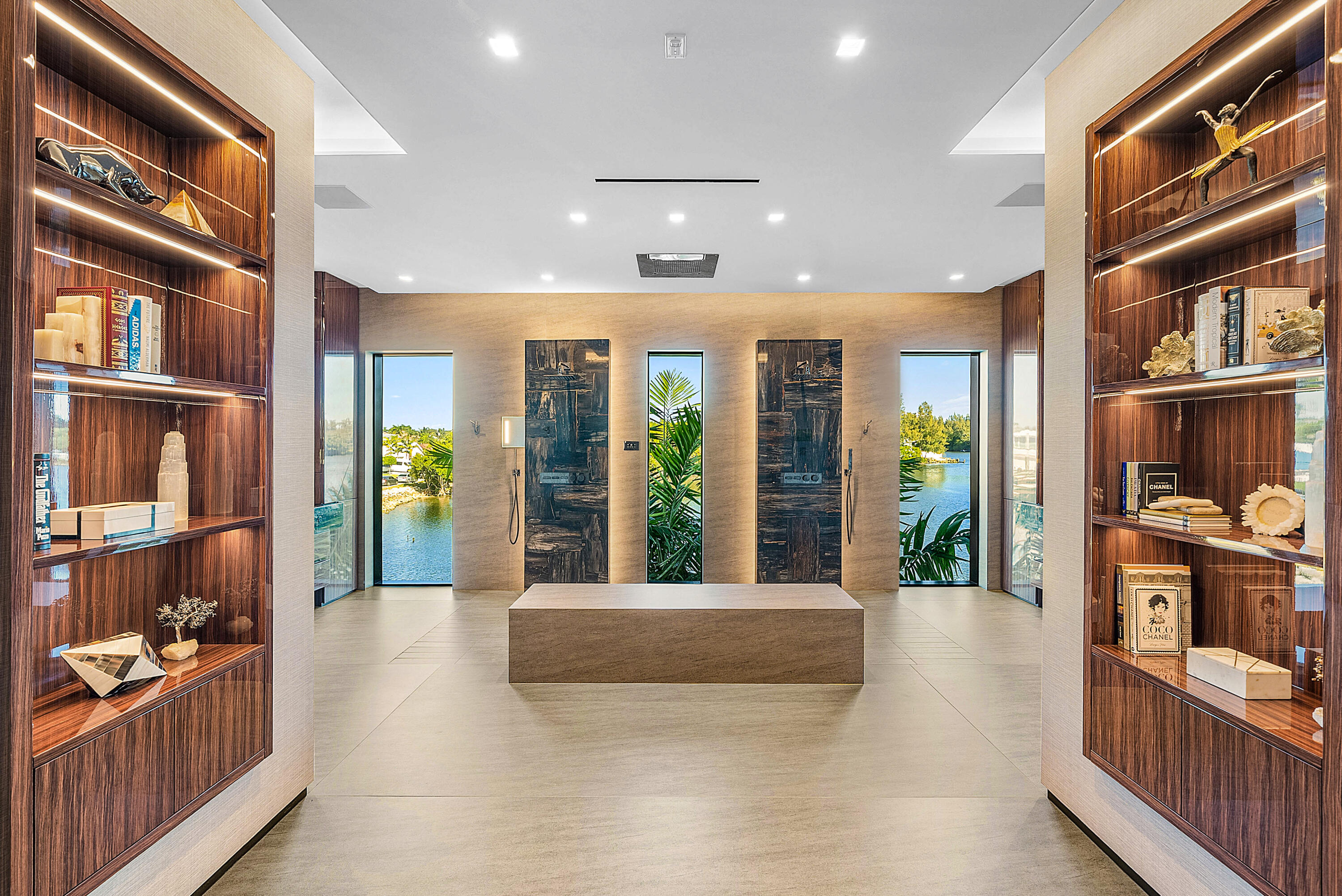 2934 NE 8th, Boca Raton FL 33431