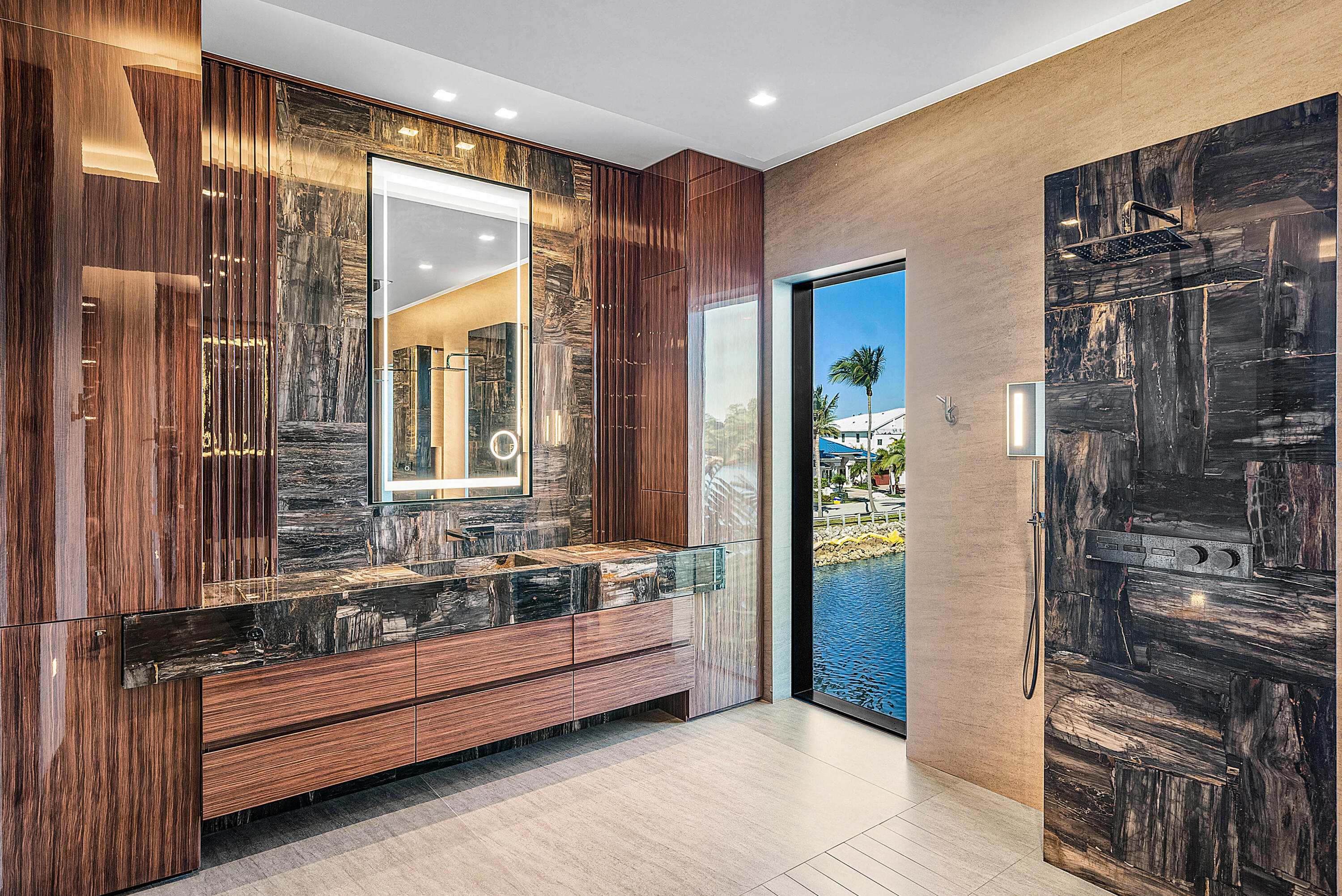 2934 NE 8th, Boca Raton FL 33431