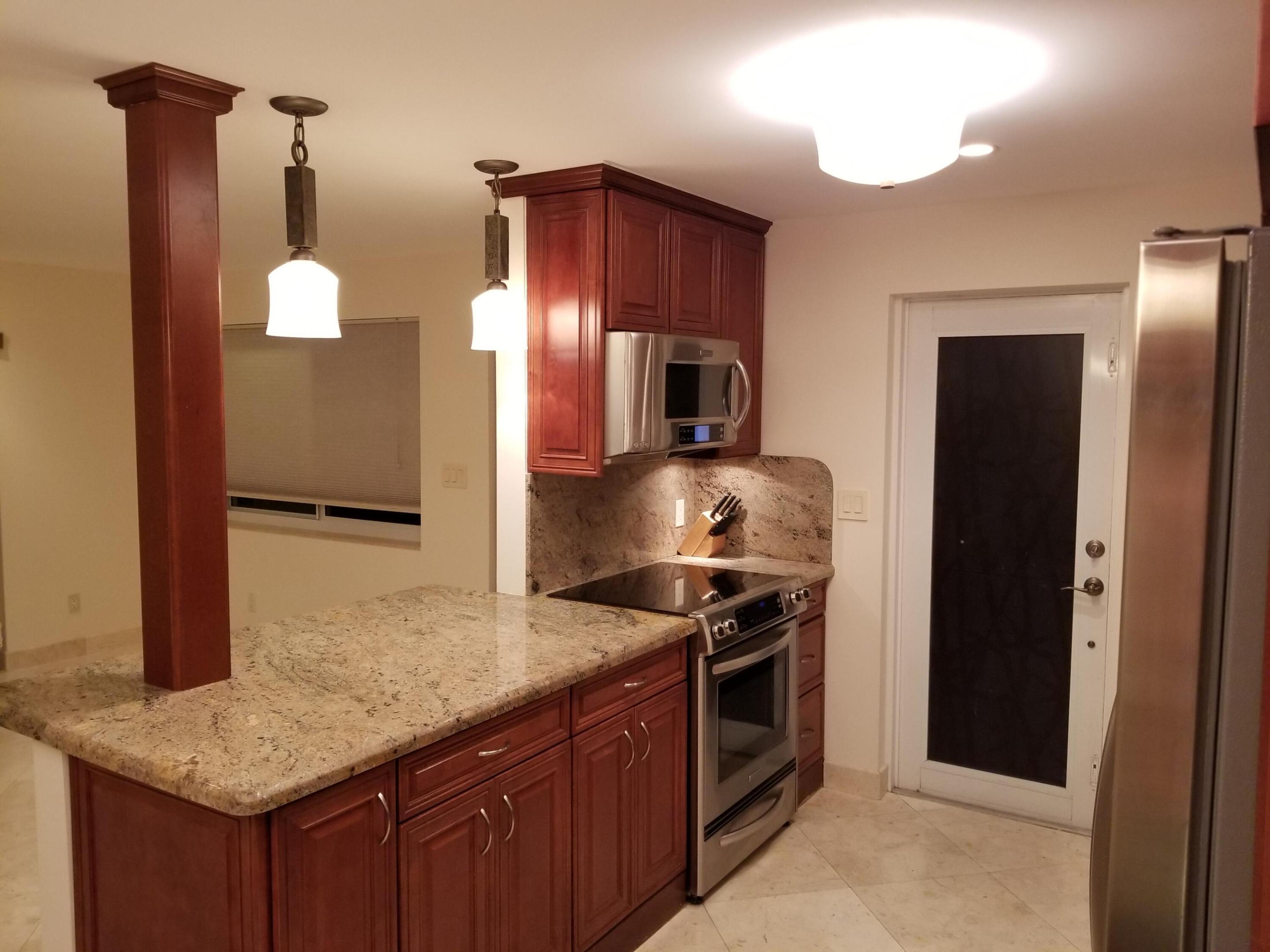 2857 NE 32nd #8, Fort Lauderdale FL 33306