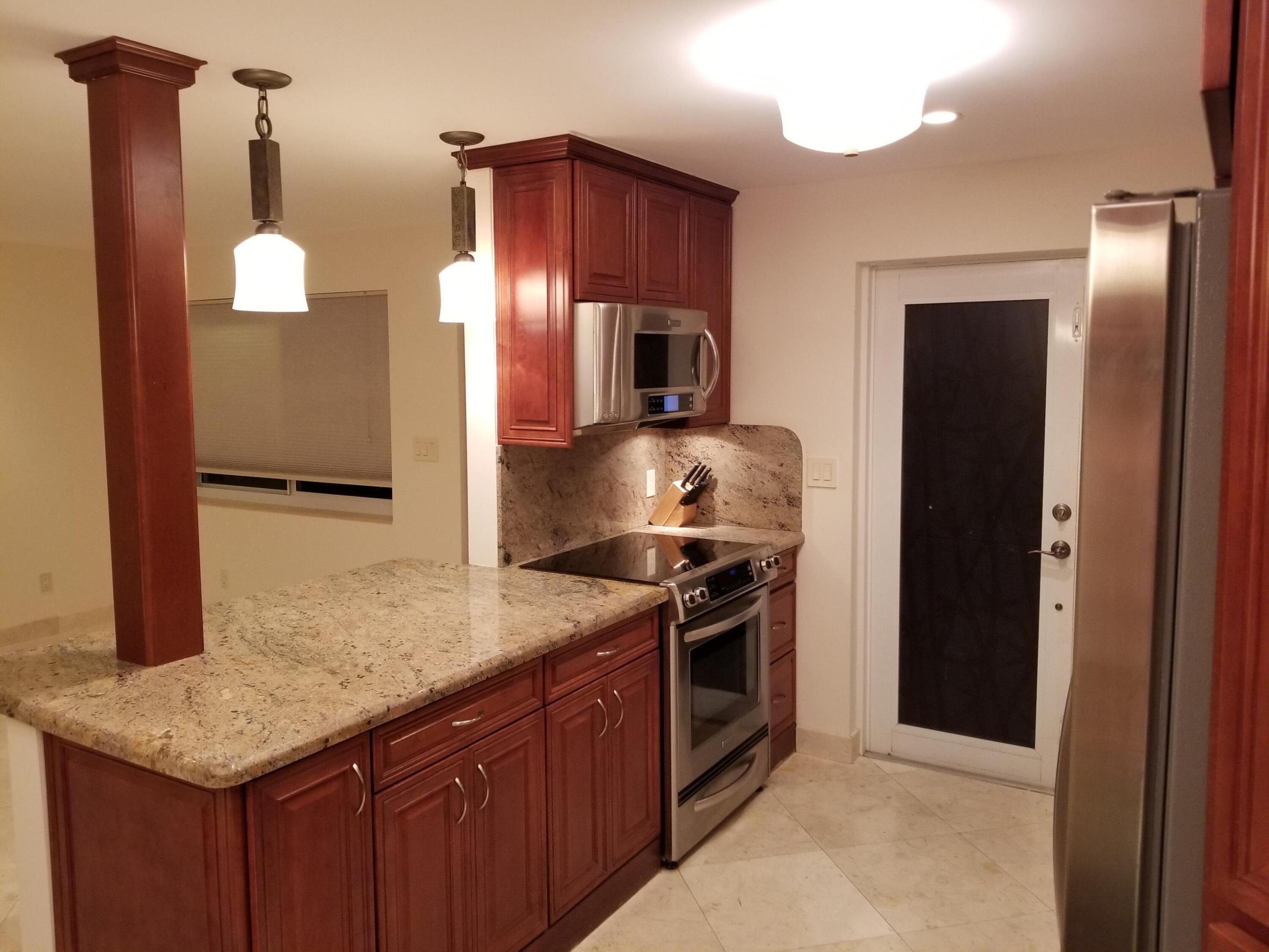 2857 NE 32nd #8, Fort Lauderdale FL 33306