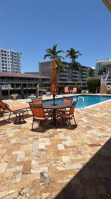2857 NE 32nd #8, Fort Lauderdale FL 33306