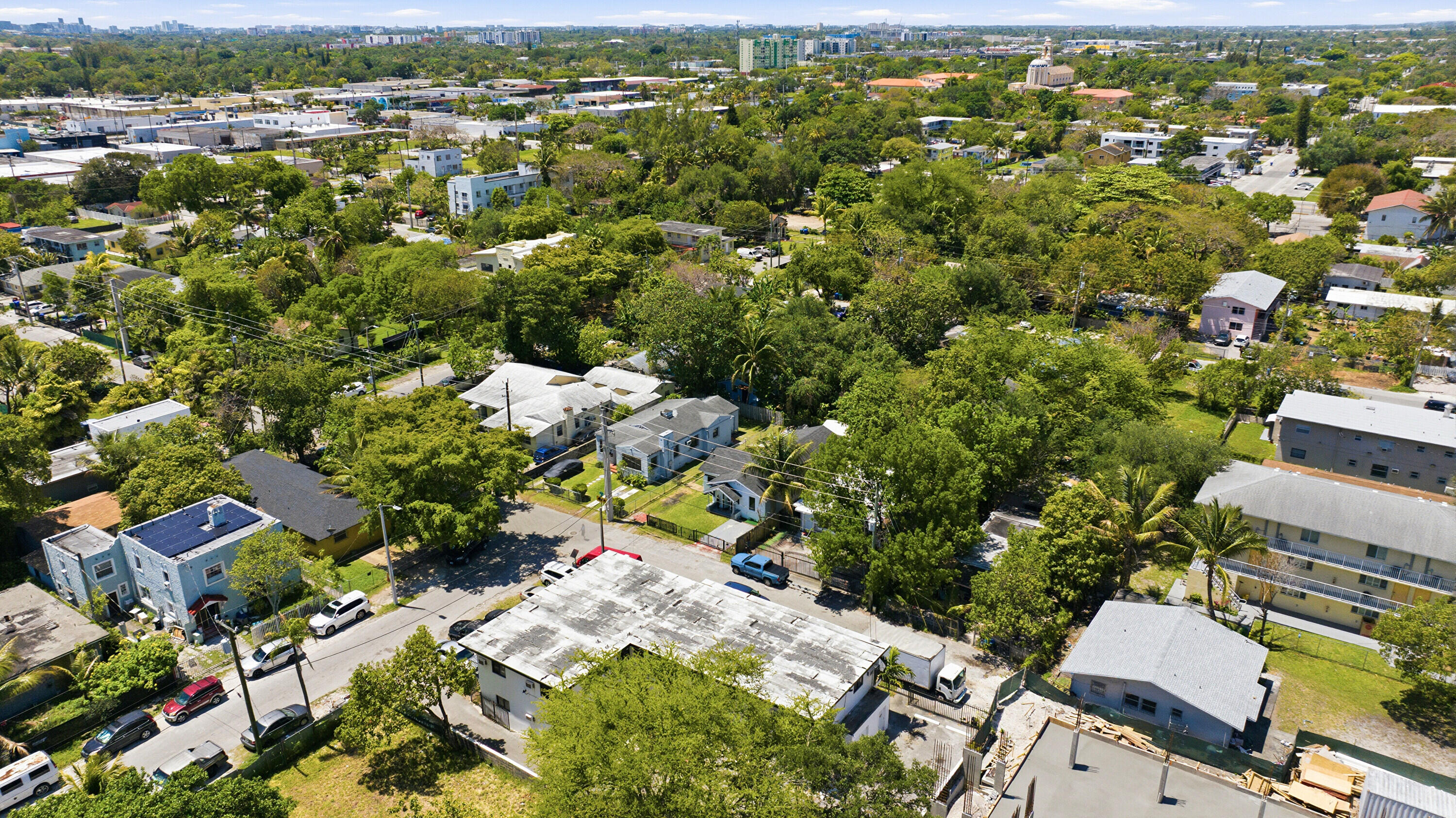 7700 NE 1st, Miami FL 33138
