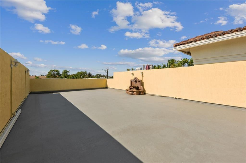 1416 NE 4th #1416, Fort Lauderdale FL 33301