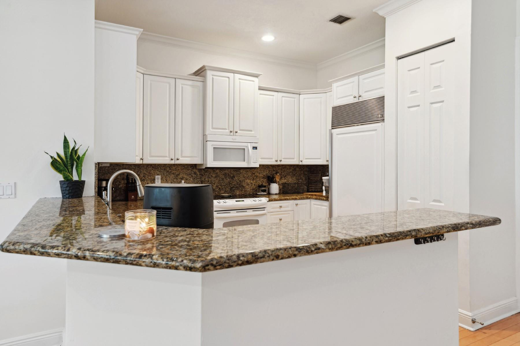 1416 NE 4th #1416, Fort Lauderdale FL 33301