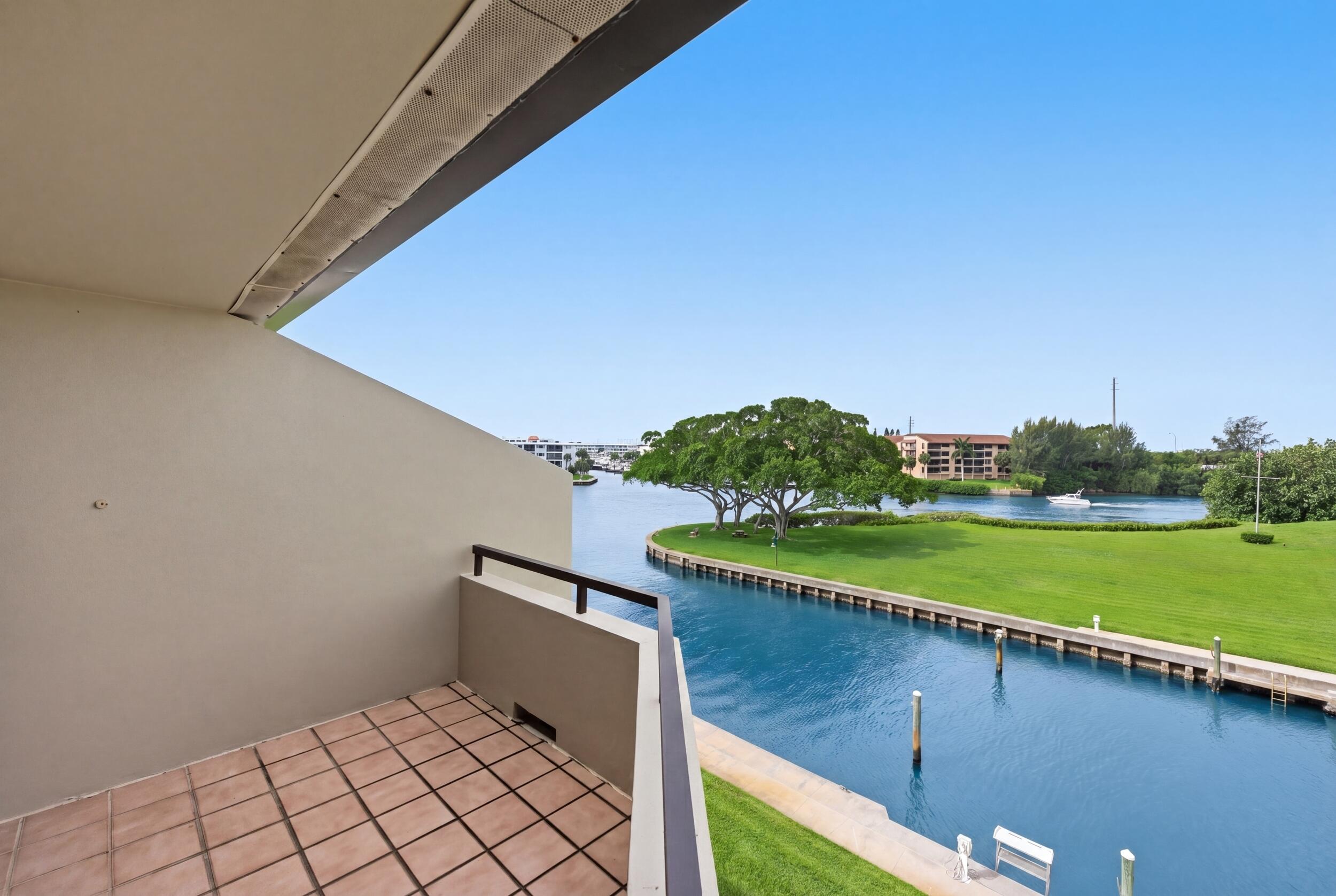 1109 E Marine Way #L4r, North Palm Beach FL 33408