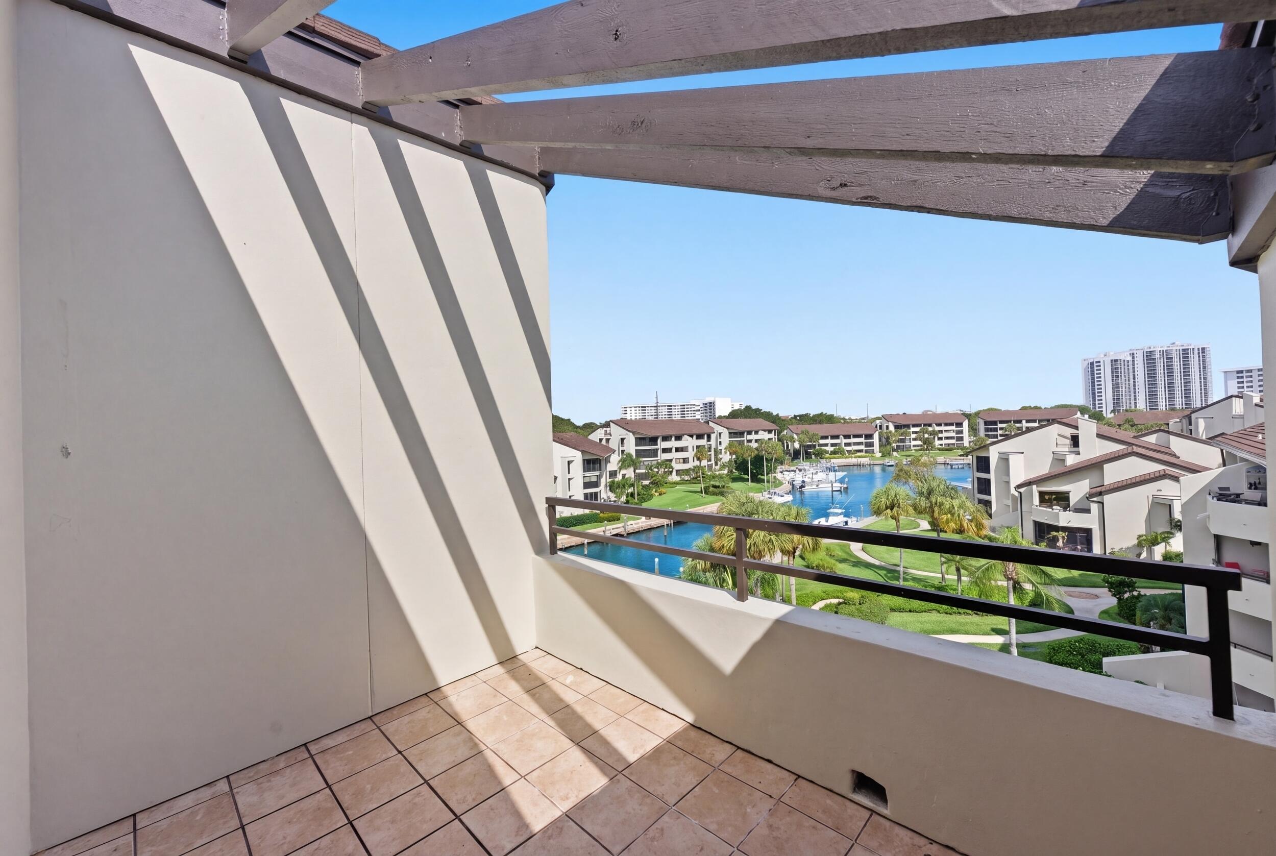 1109 E Marine Way #L4r, North Palm Beach FL 33408