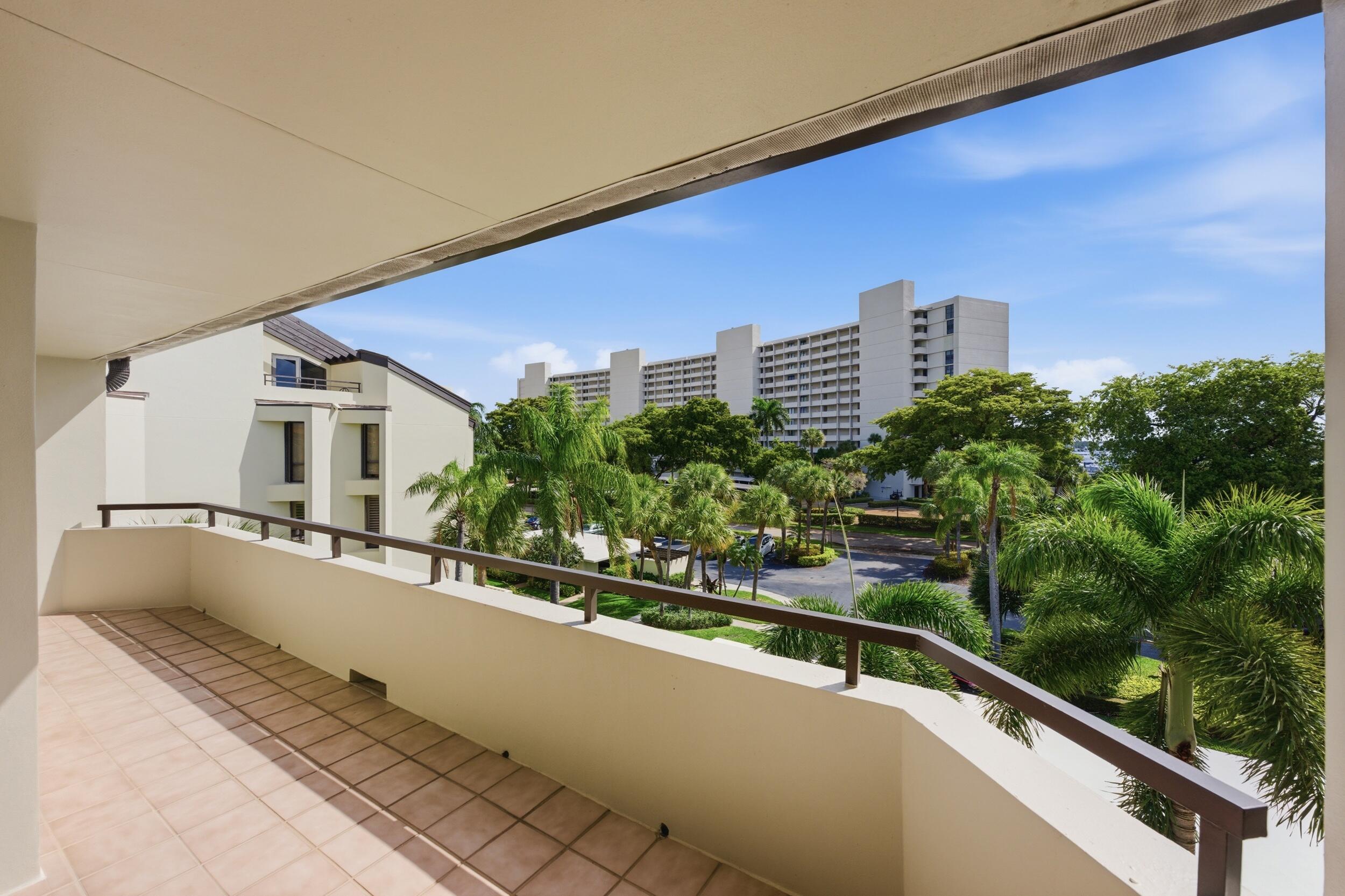 1109 E Marine Way #L4r, North Palm Beach FL 33408