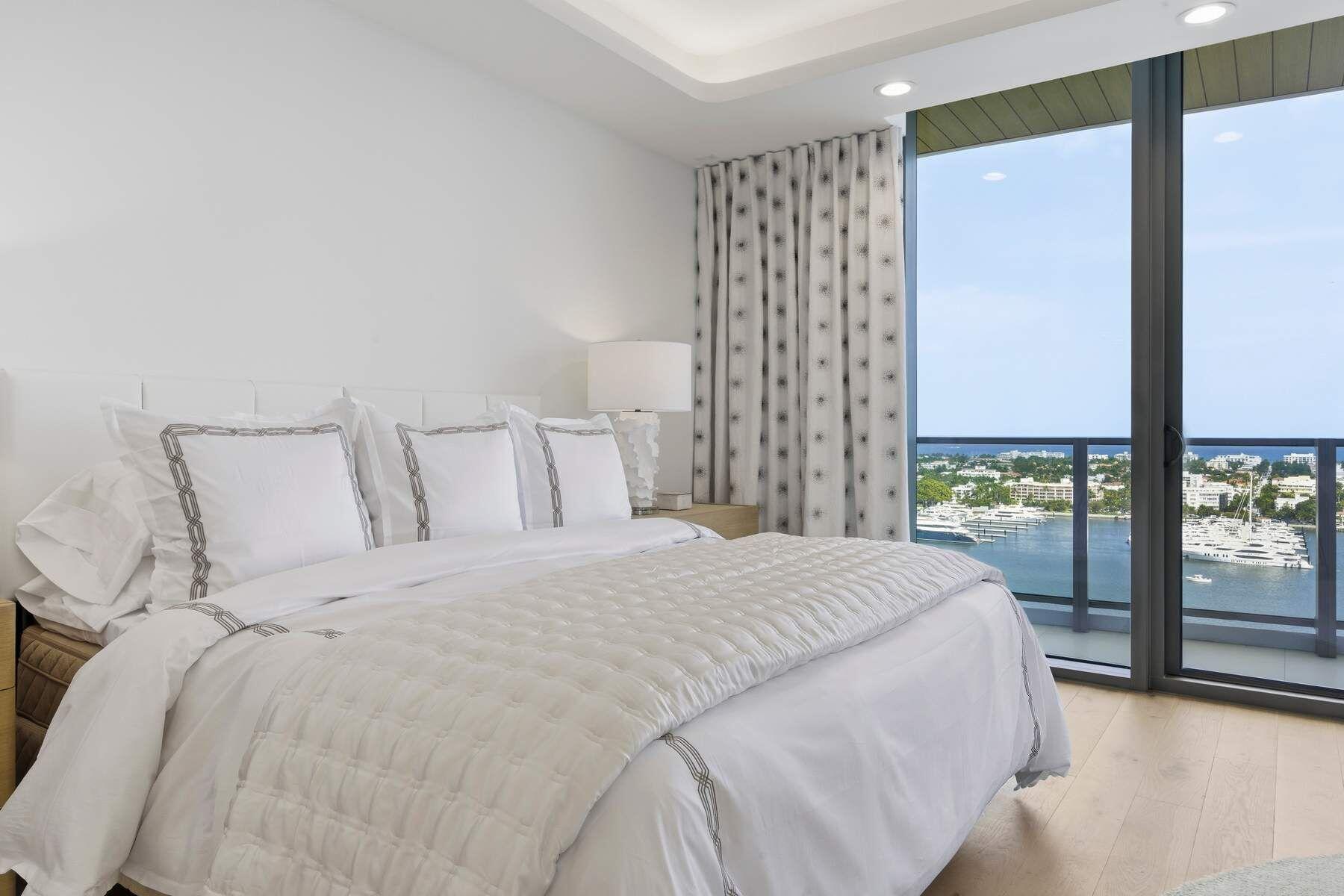 1333 S Flagler #1702, West Palm Beach FL 33401