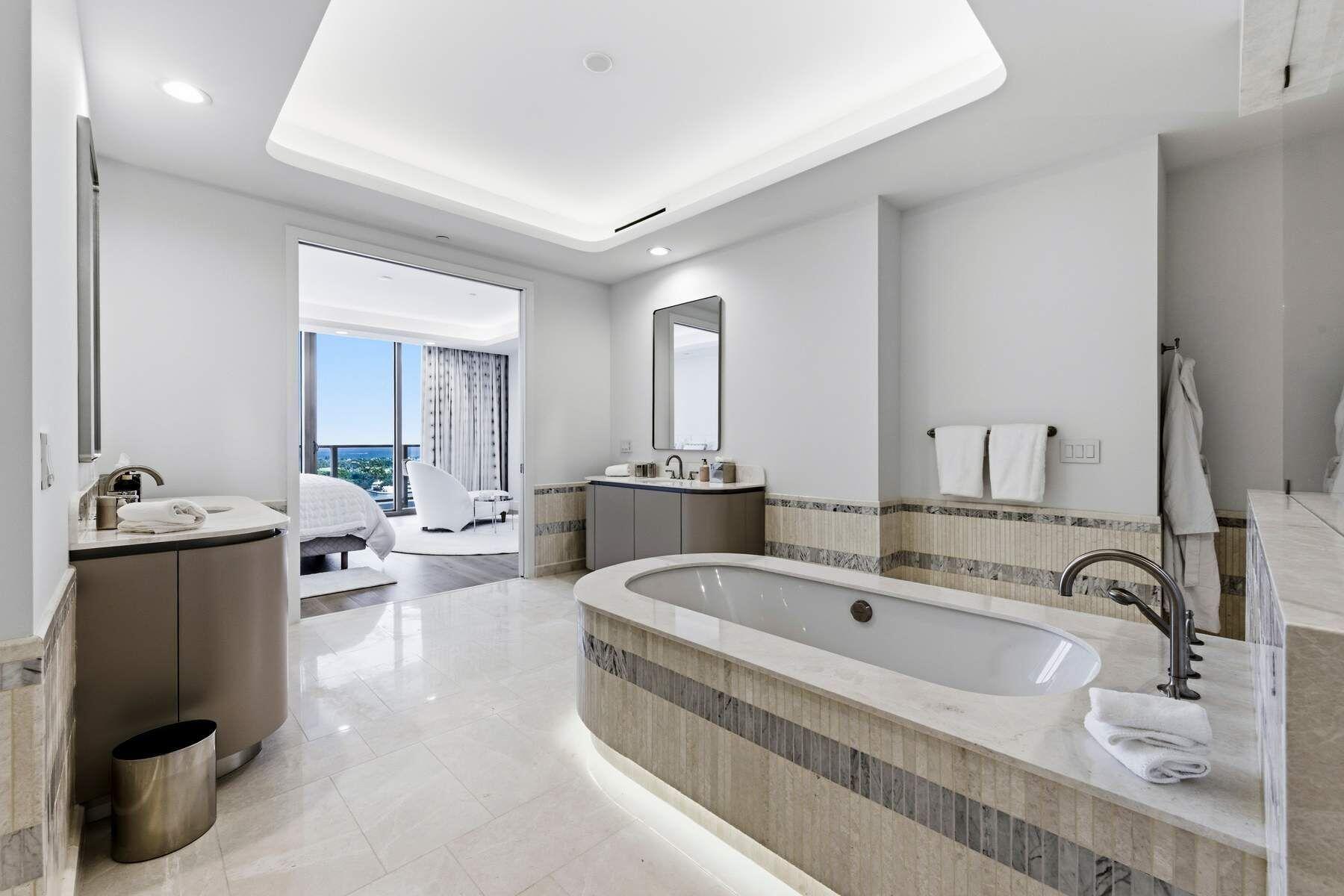 1333 S Flagler #1702, West Palm Beach FL 33401