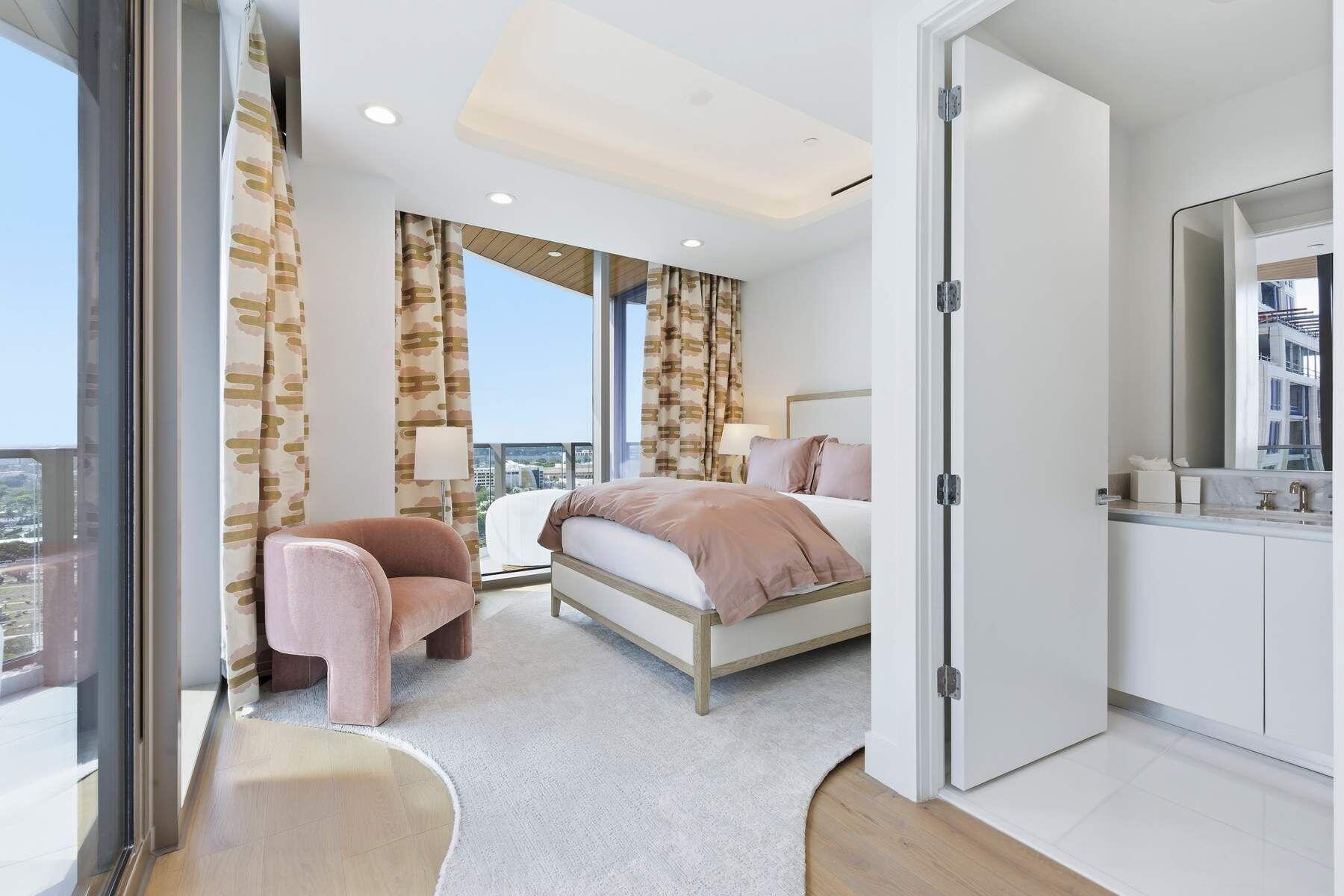 1333 S Flagler #1702, West Palm Beach FL 33401