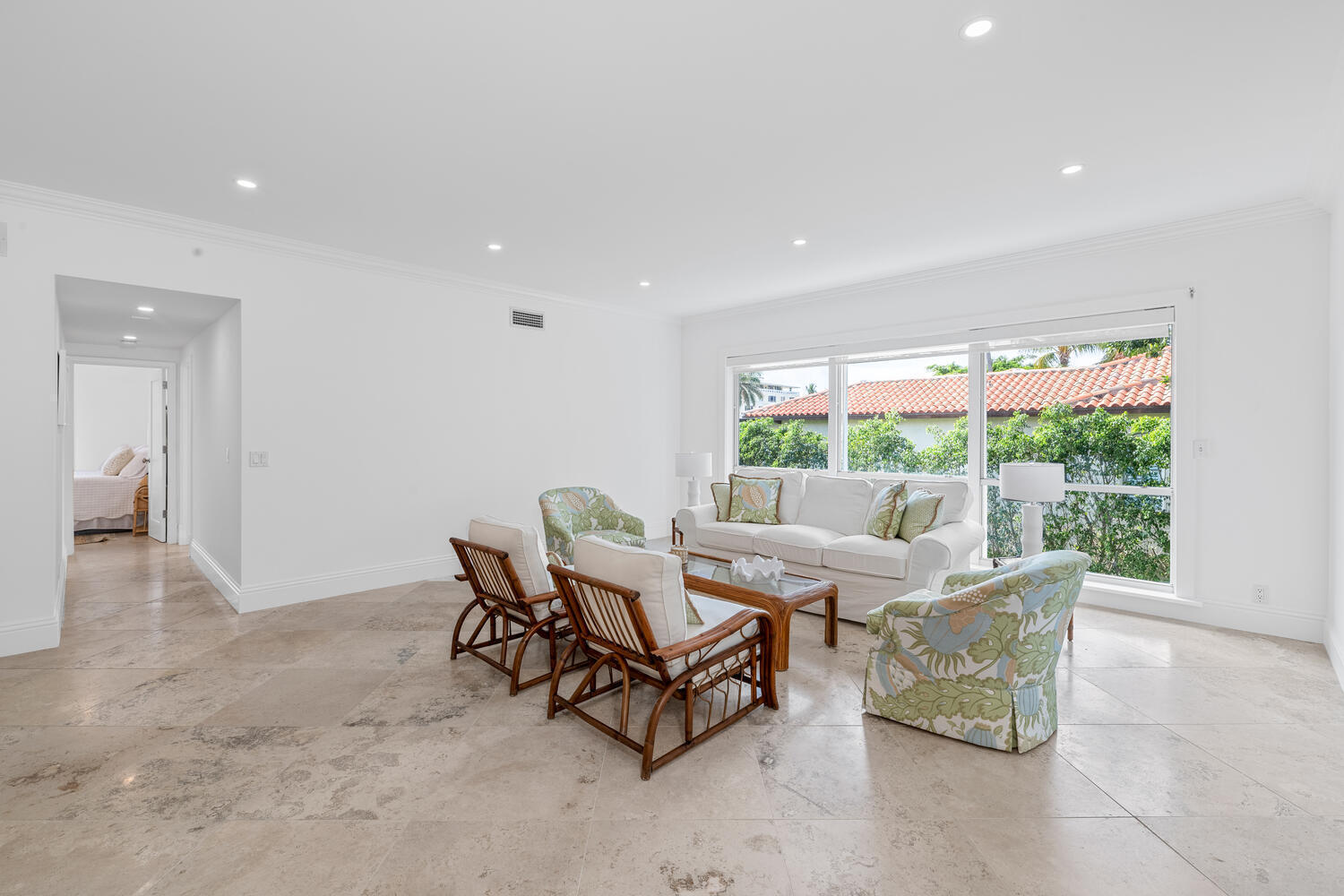 350 Cocoanut Row #3a, Palm Beach FL 33480