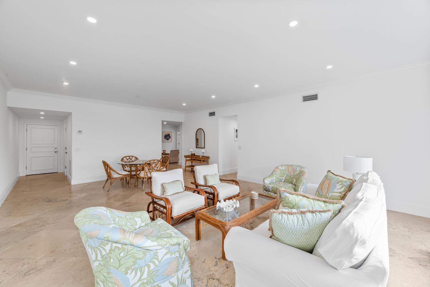 350 Cocoanut Row #3a, Palm Beach FL 33480