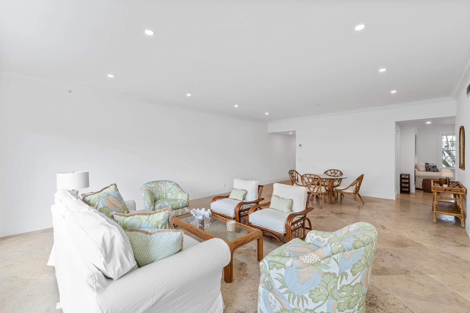350 Cocoanut Row #3a, Palm Beach FL 33480