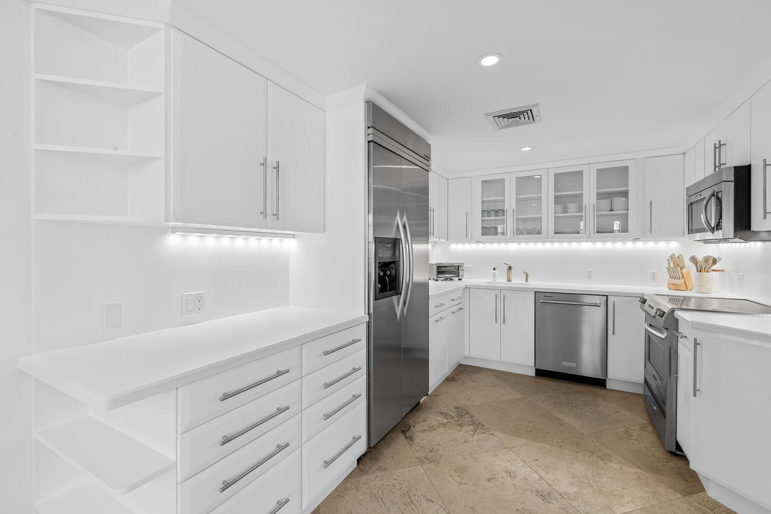 350 Cocoanut Row #3a, Palm Beach FL 33480