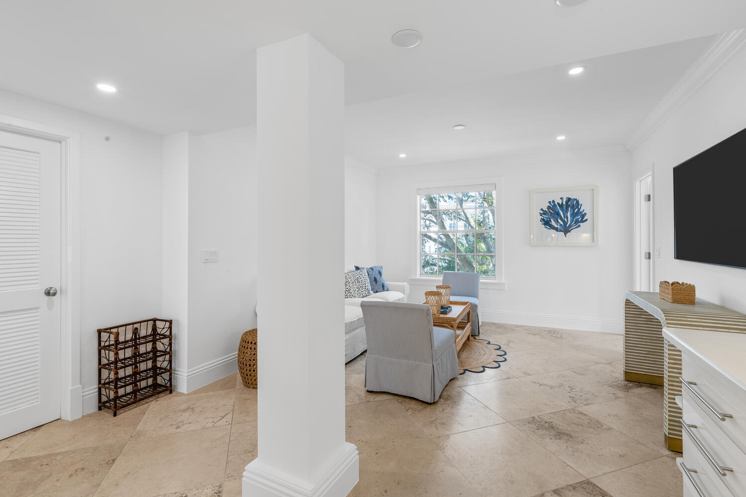 350 Cocoanut Row #3a, Palm Beach FL 33480