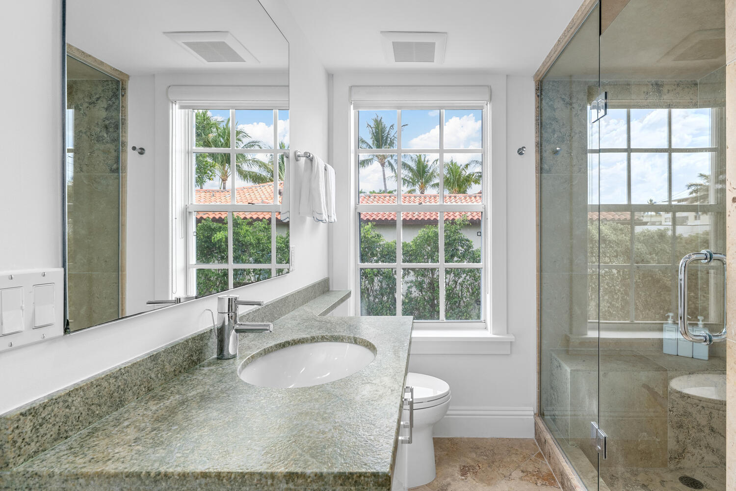 350 Cocoanut Row #3a, Palm Beach FL 33480