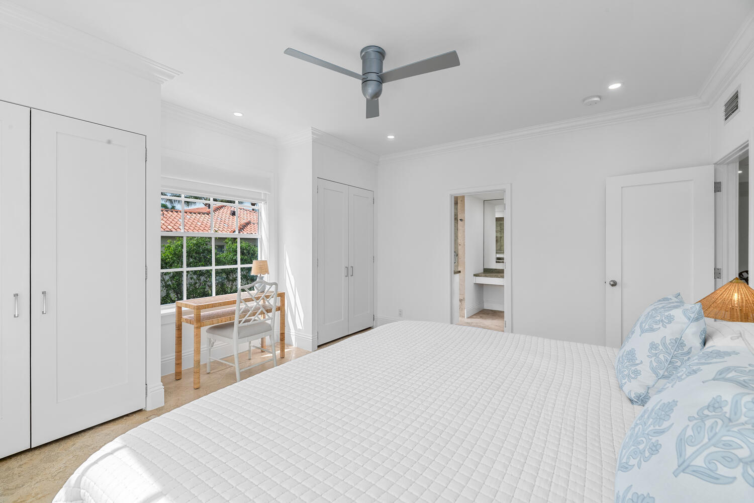 350 Cocoanut Row #3a, Palm Beach FL 33480