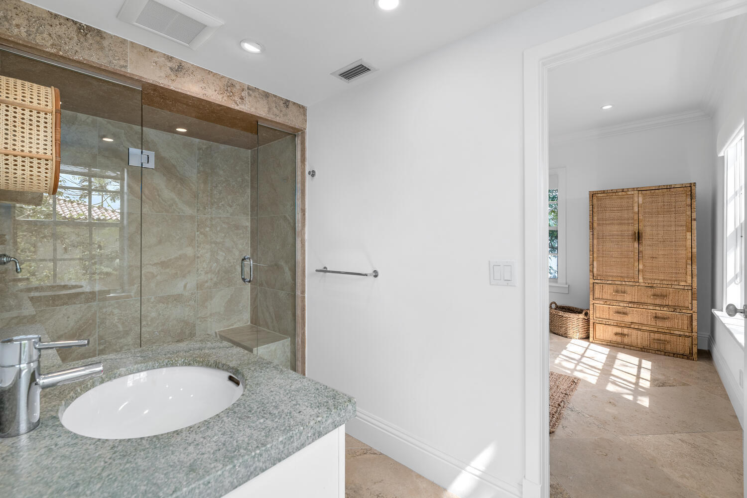 350 Cocoanut Row #3a, Palm Beach FL 33480