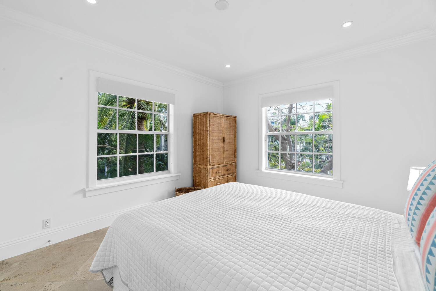 350 Cocoanut Row #3a, Palm Beach FL 33480