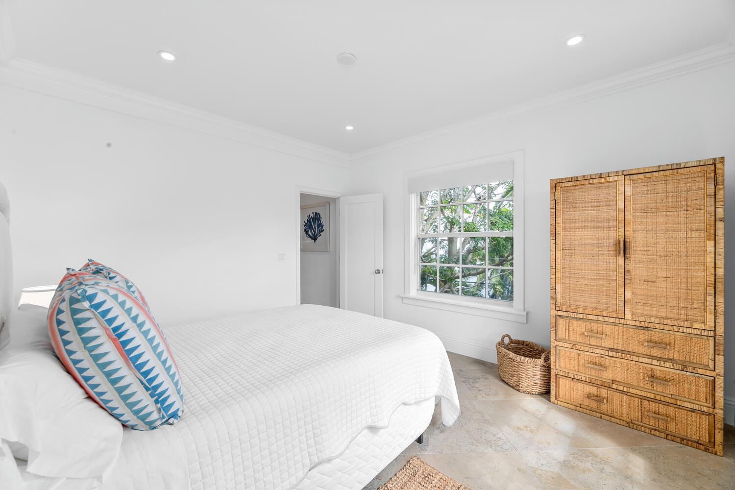 350 Cocoanut Row #3a, Palm Beach FL 33480