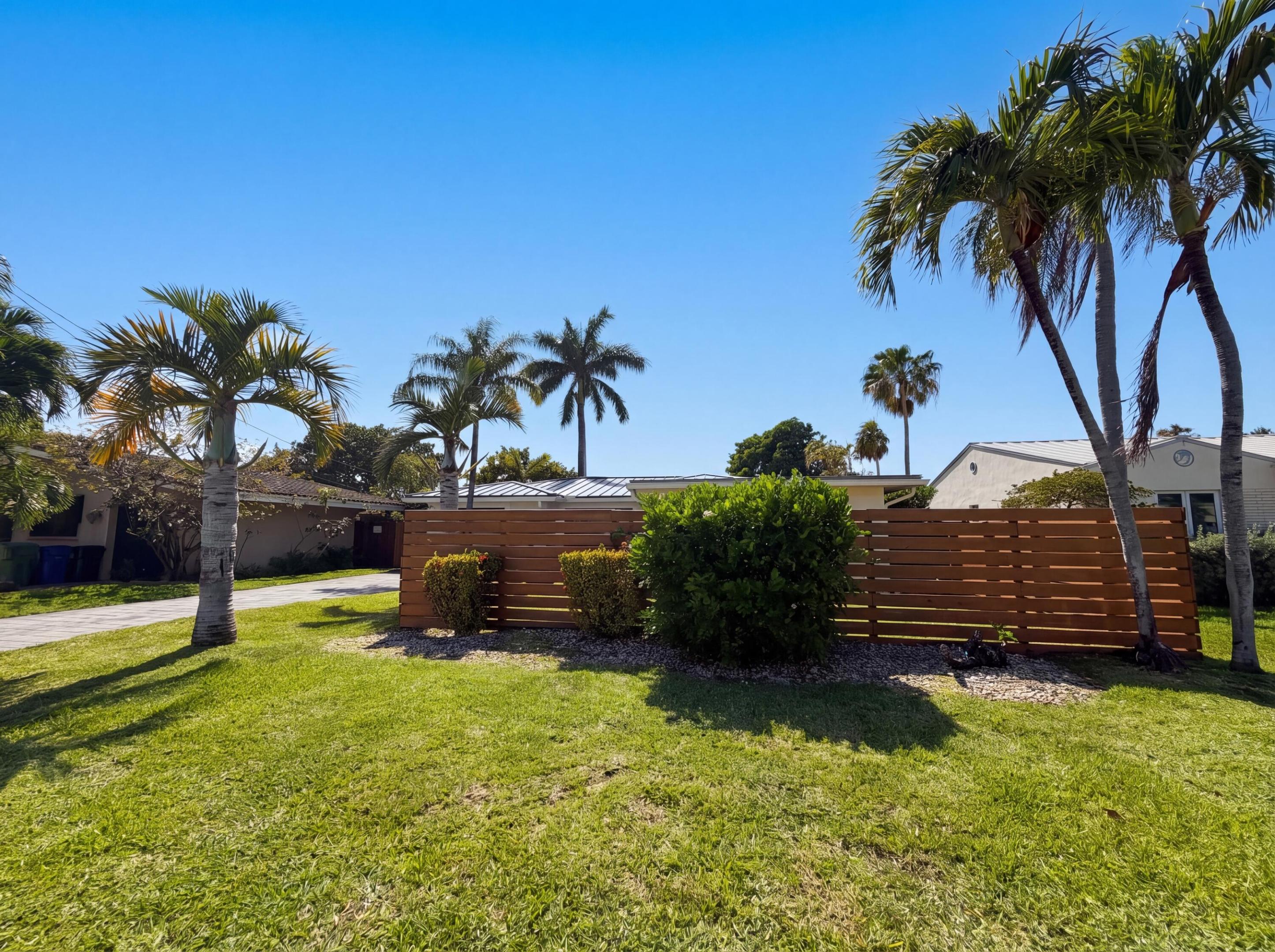 1717 NE 20th, Fort Lauderdale FL 33305