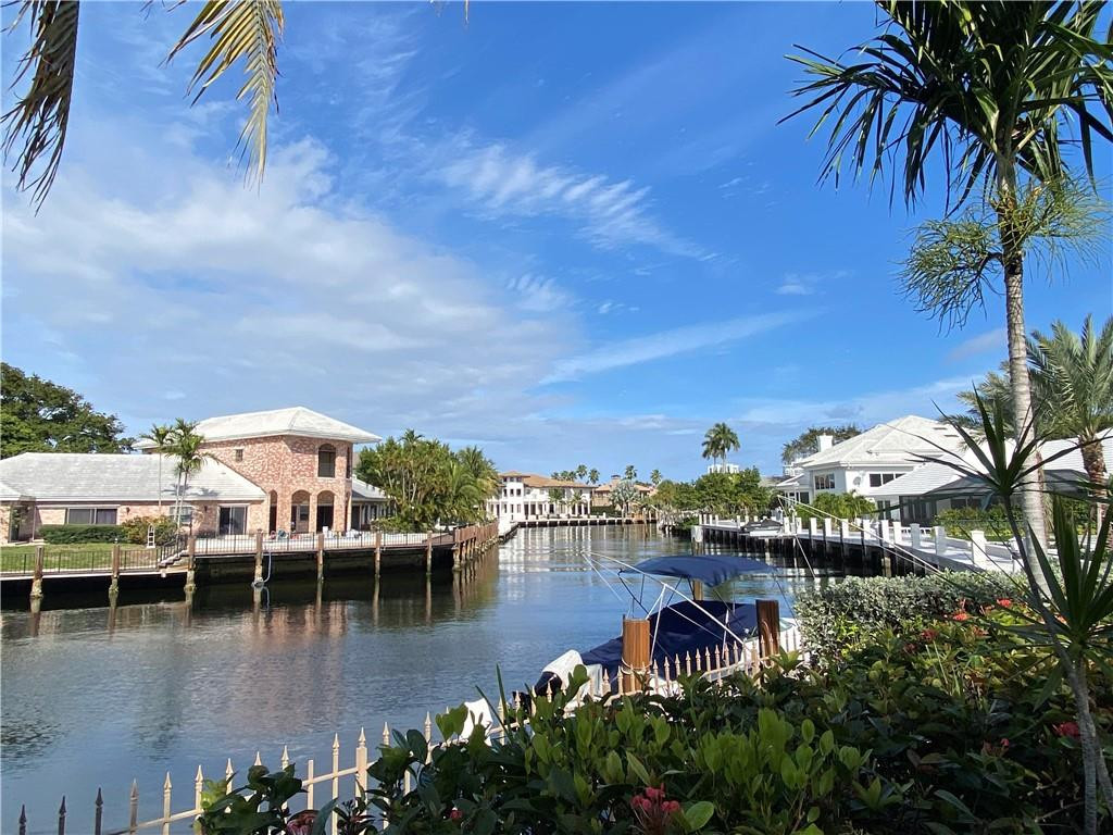 71 Bay Colony, Fort Lauderdale FL 33308