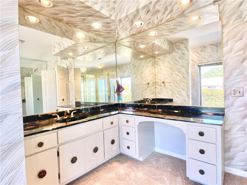 71 Bay Colony, Fort Lauderdale FL 33308