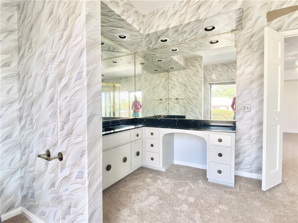 71 Bay Colony, Fort Lauderdale FL 33308