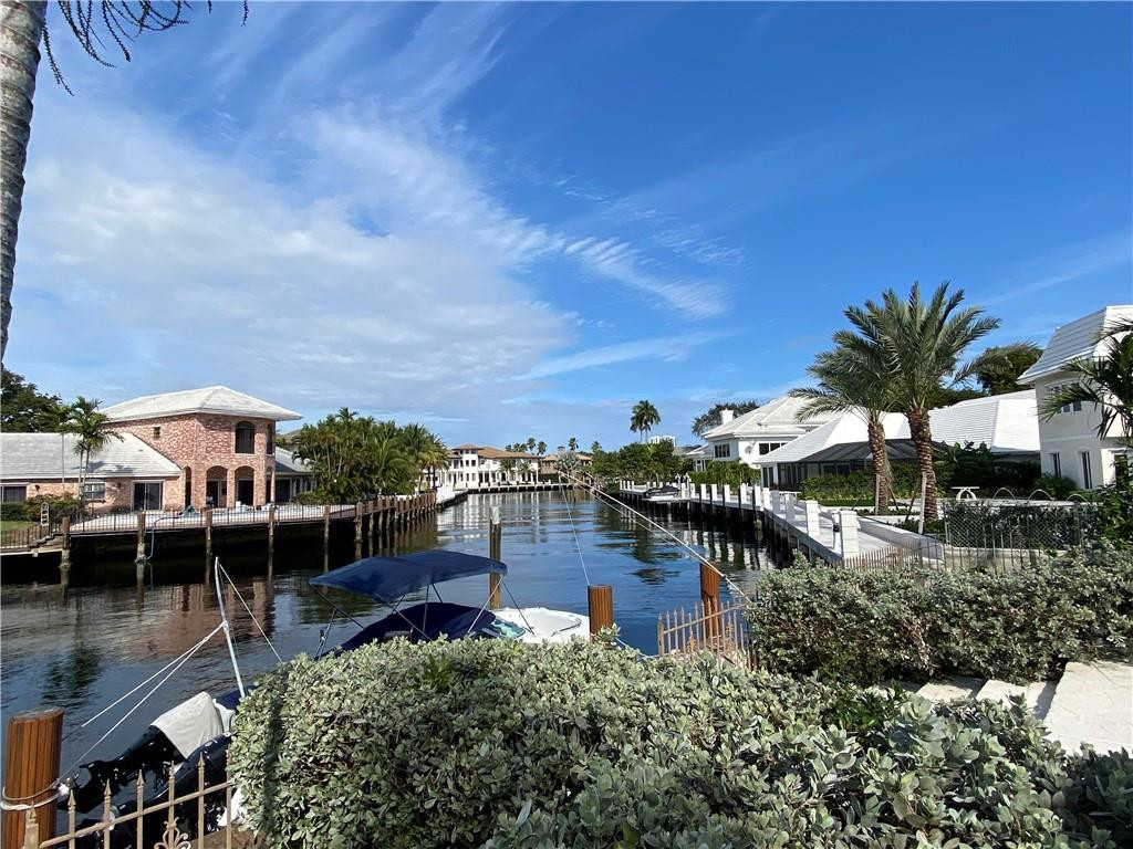 71 Bay Colony, Fort Lauderdale FL 33308