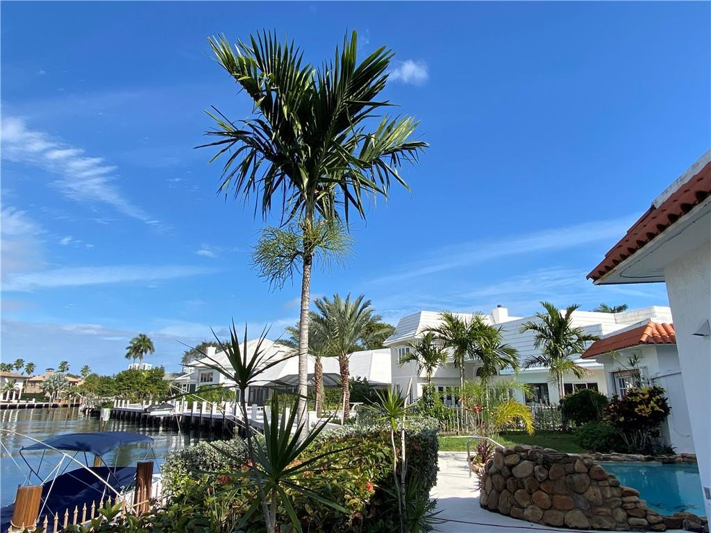 71 Bay Colony, Fort Lauderdale FL 33308