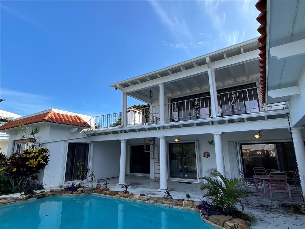 71 Bay Colony, Fort Lauderdale FL 33308