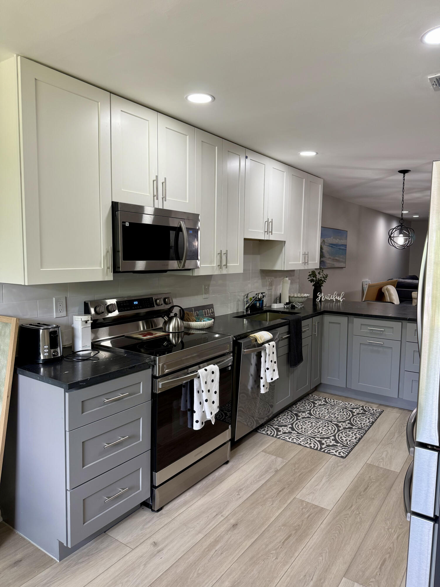 20 Westgate #F, Boynton Beach FL 33436