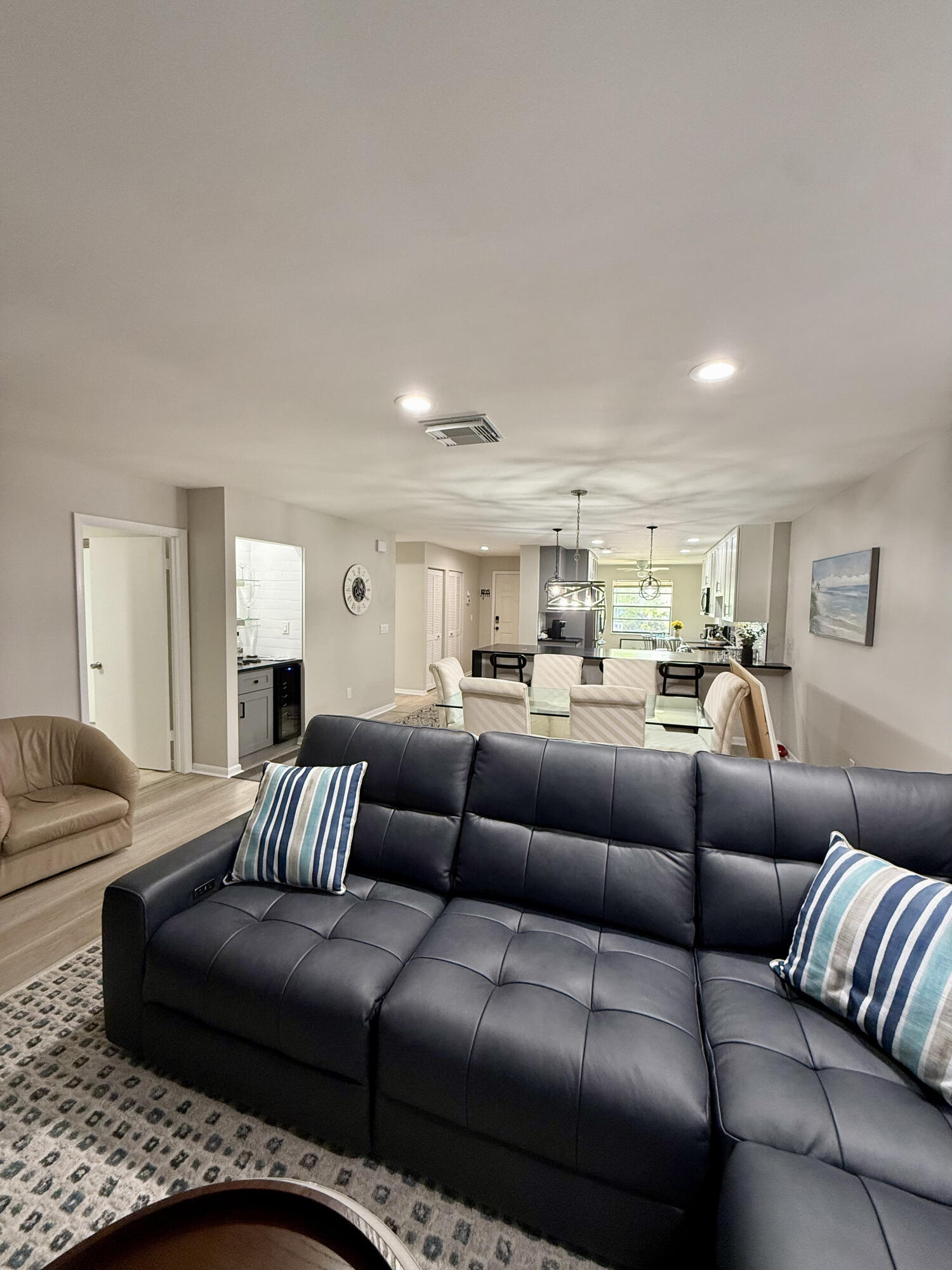 20 Westgate #F, Boynton Beach FL 33436