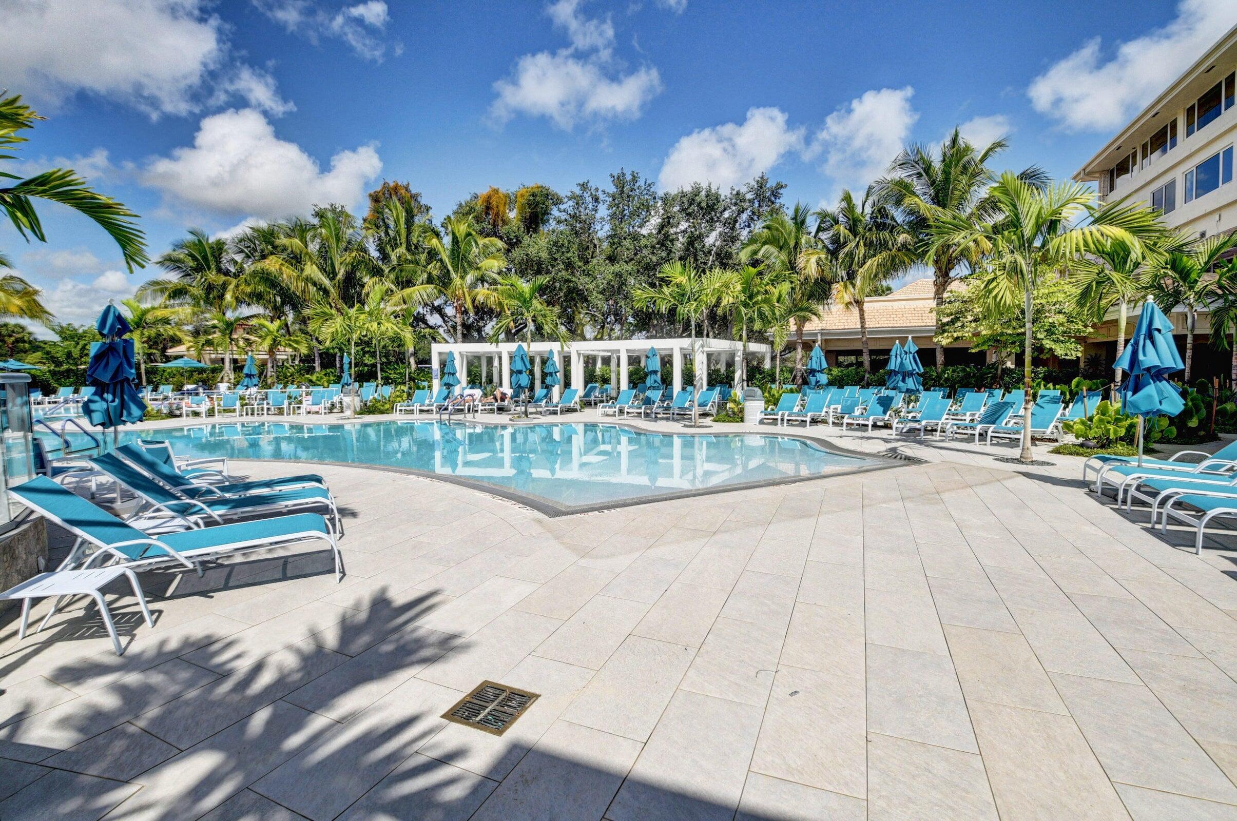 20 Westgate #F, Boynton Beach FL 33436