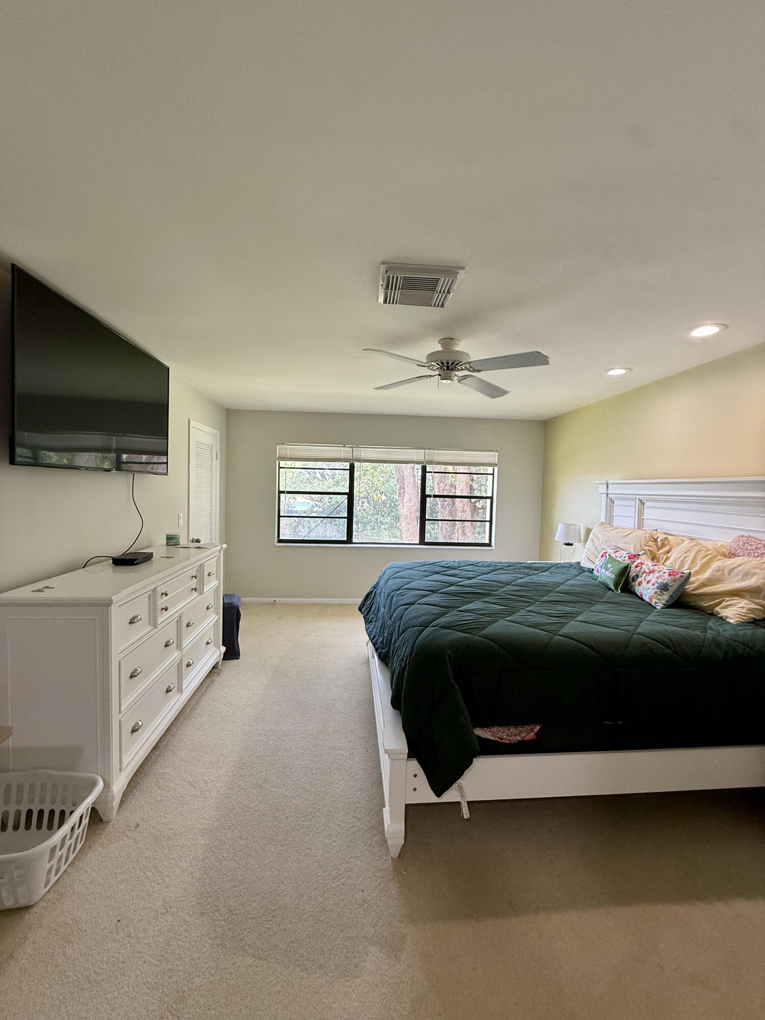 20 Westgate #F, Boynton Beach FL 33436