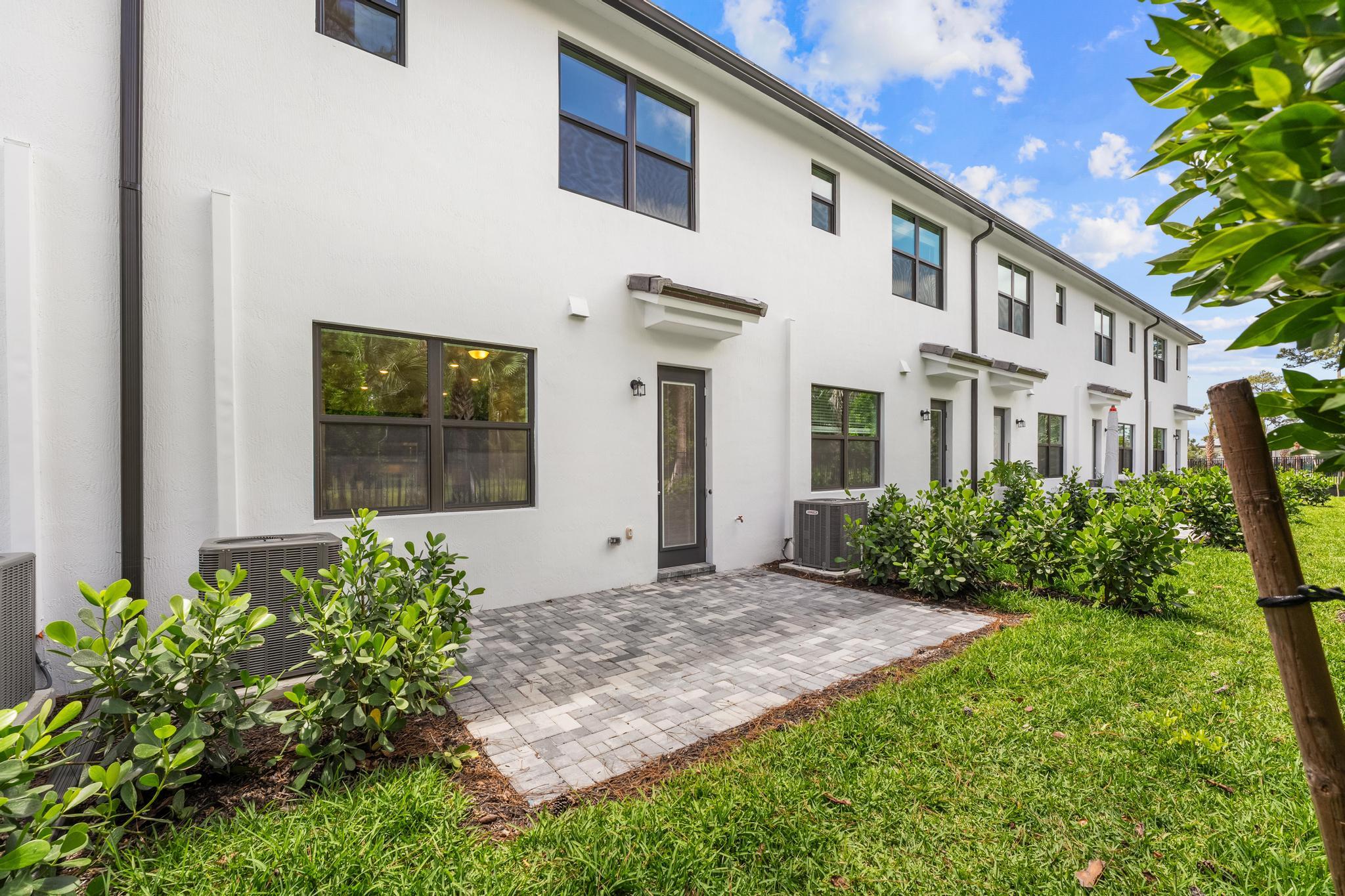 4315 Efendi, Lantana FL 33462