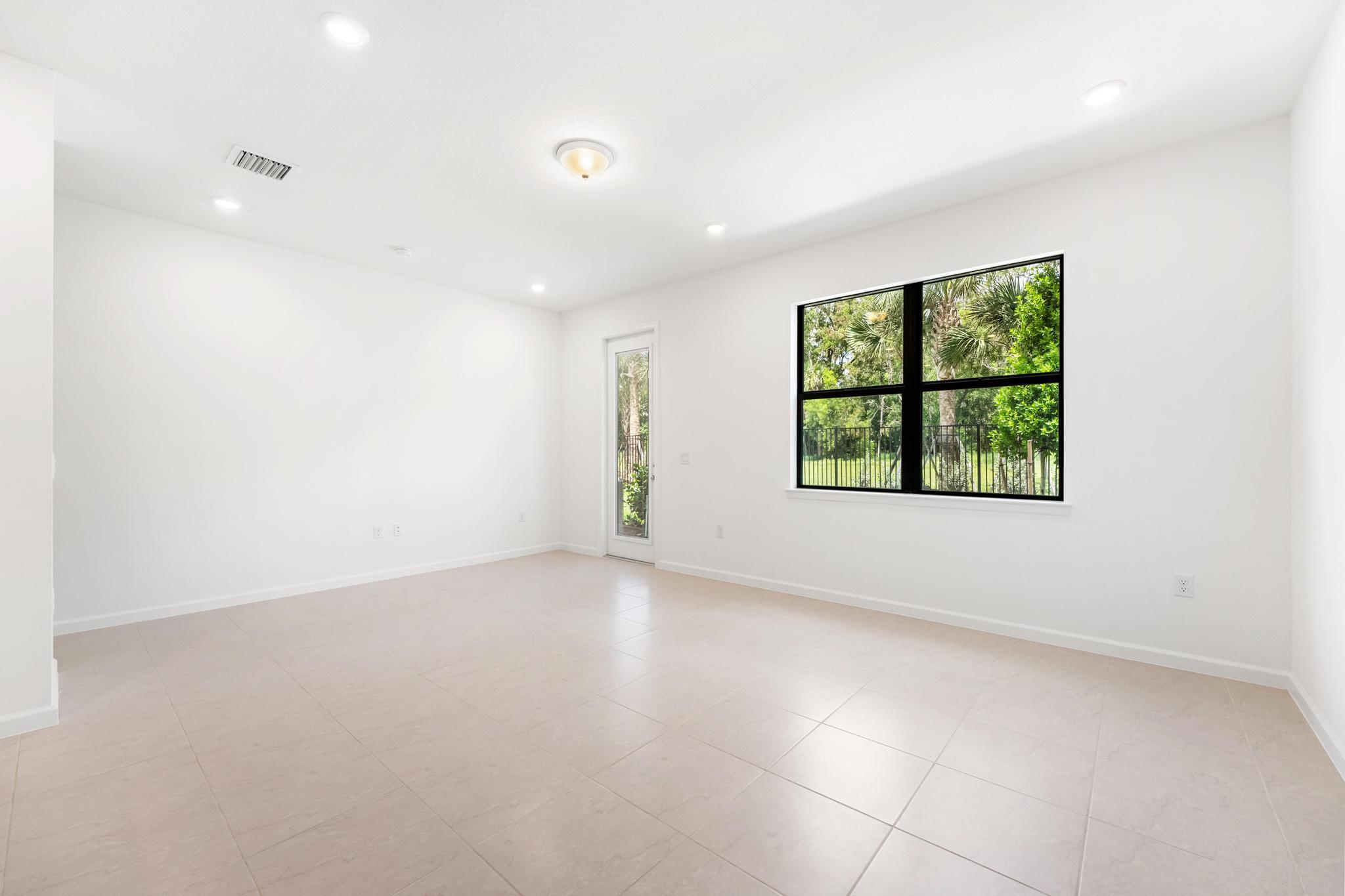 4315 Efendi, Lantana FL 33462