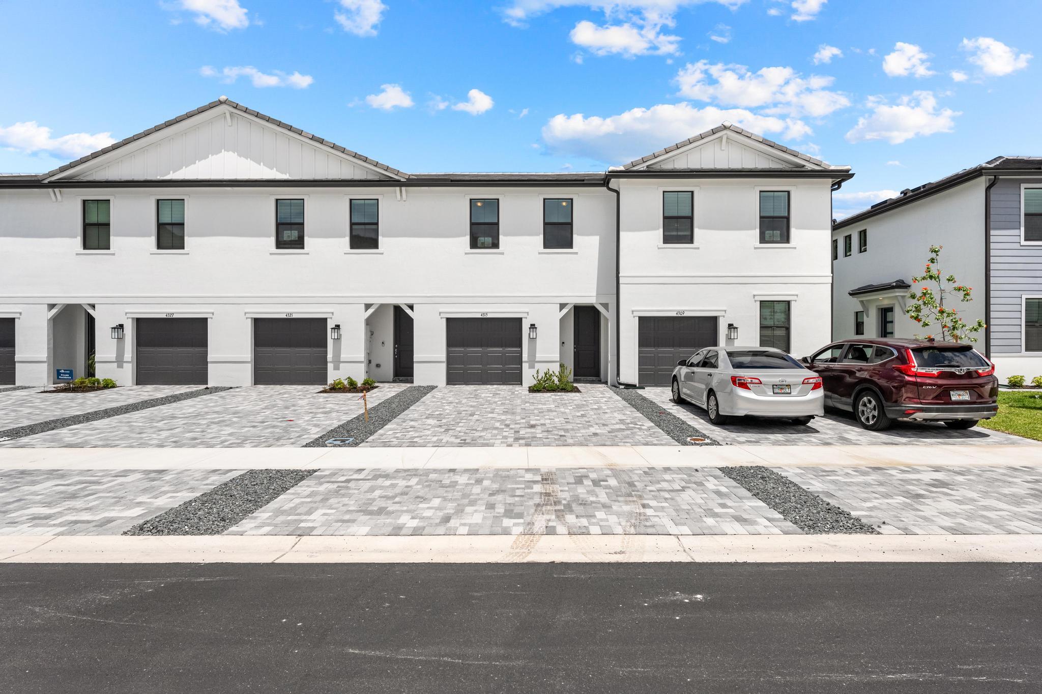 4315 Efendi, Lantana FL 33462