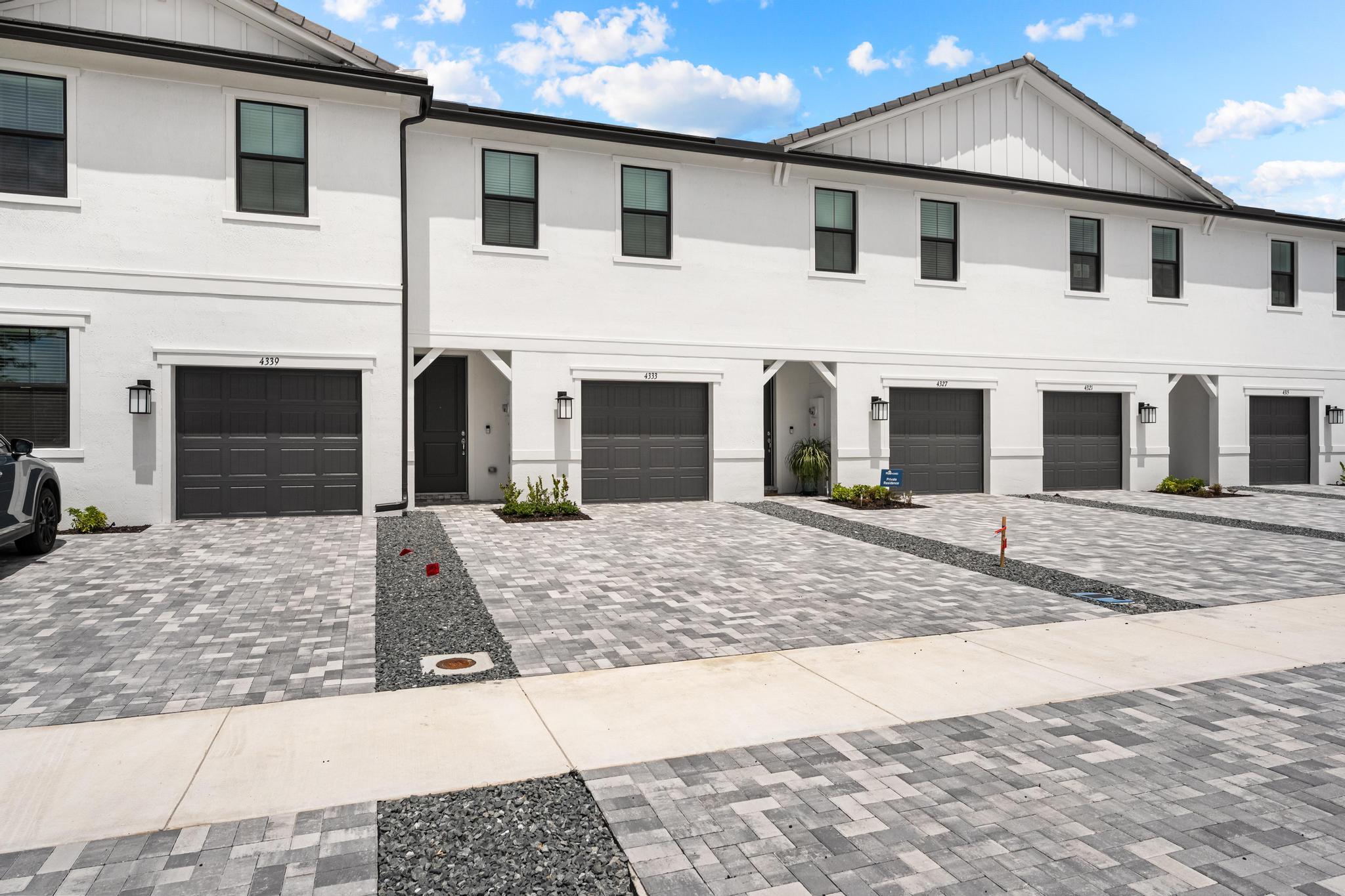 4333 Efendi, Lantana FL 33462