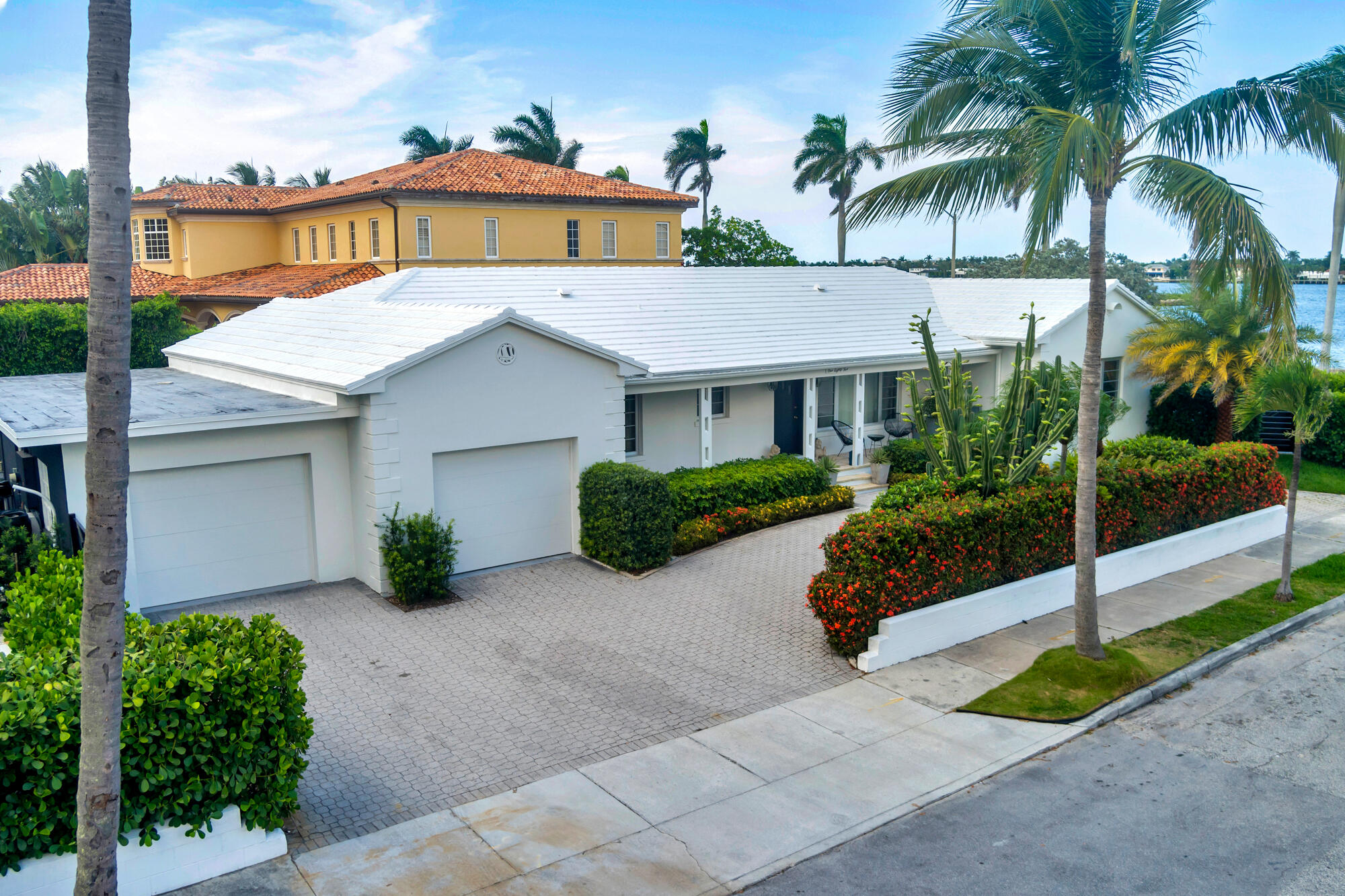 185 Almeria, West Palm Beach FL 33405