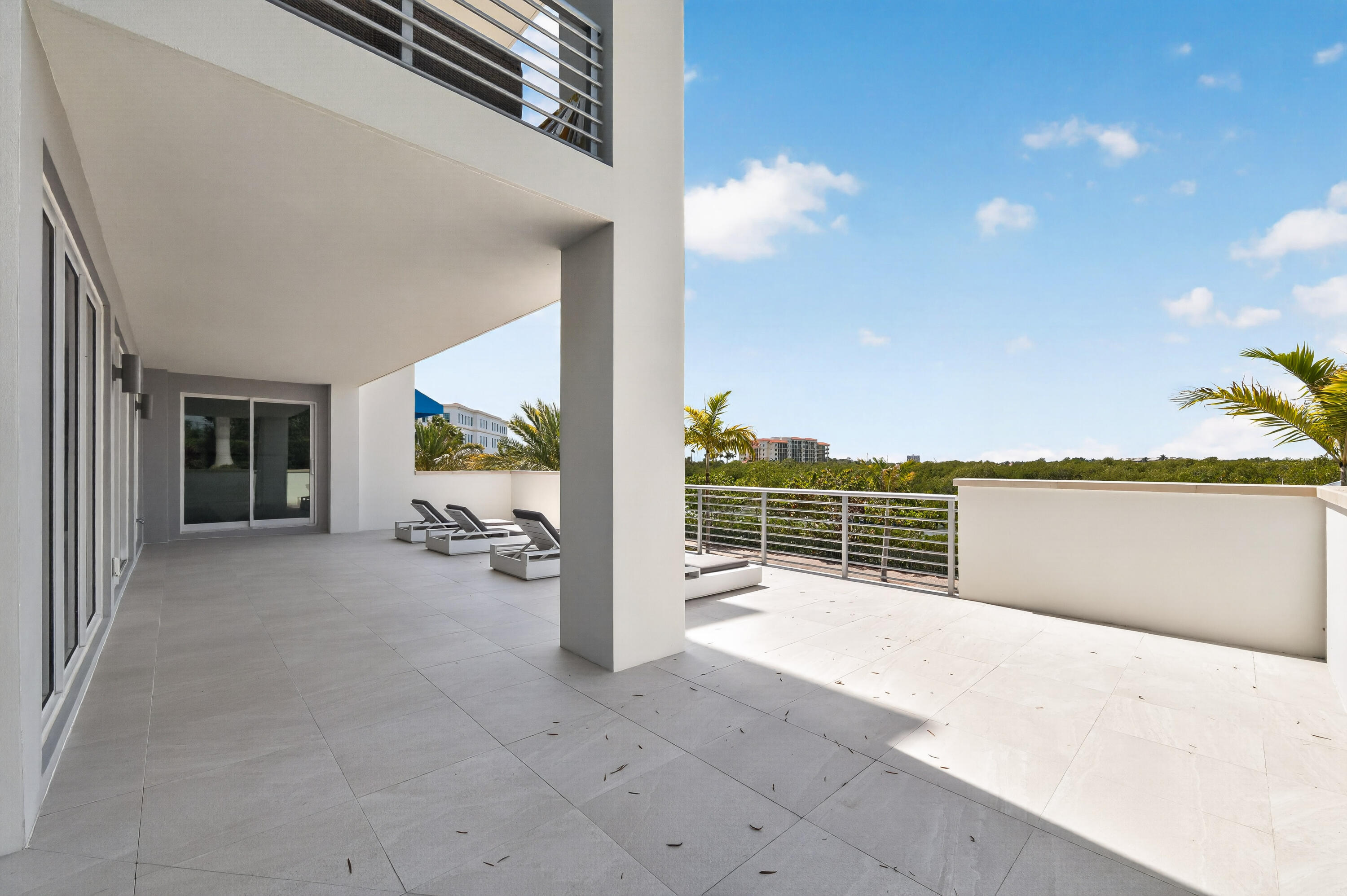 1 S Coastal #201, Jupiter FL 33477