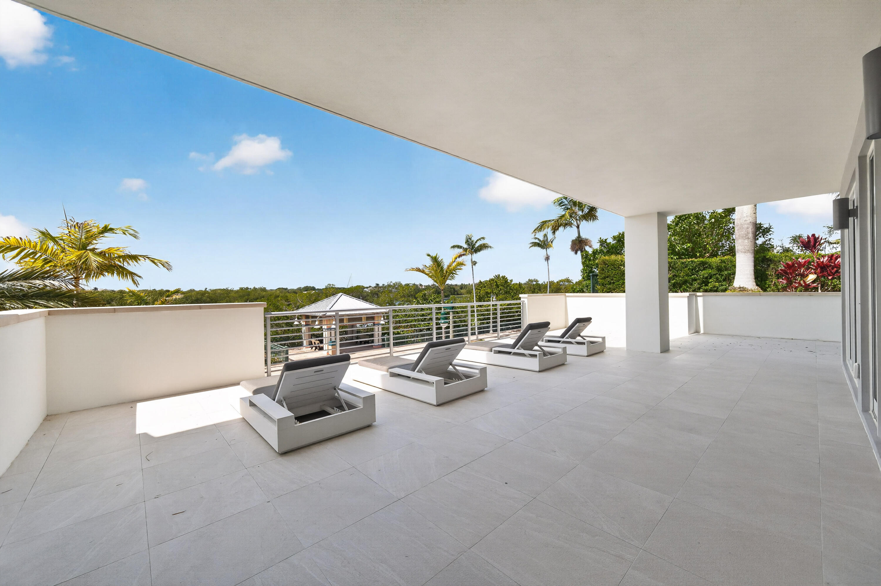 1 S Coastal #201, Jupiter FL 33477