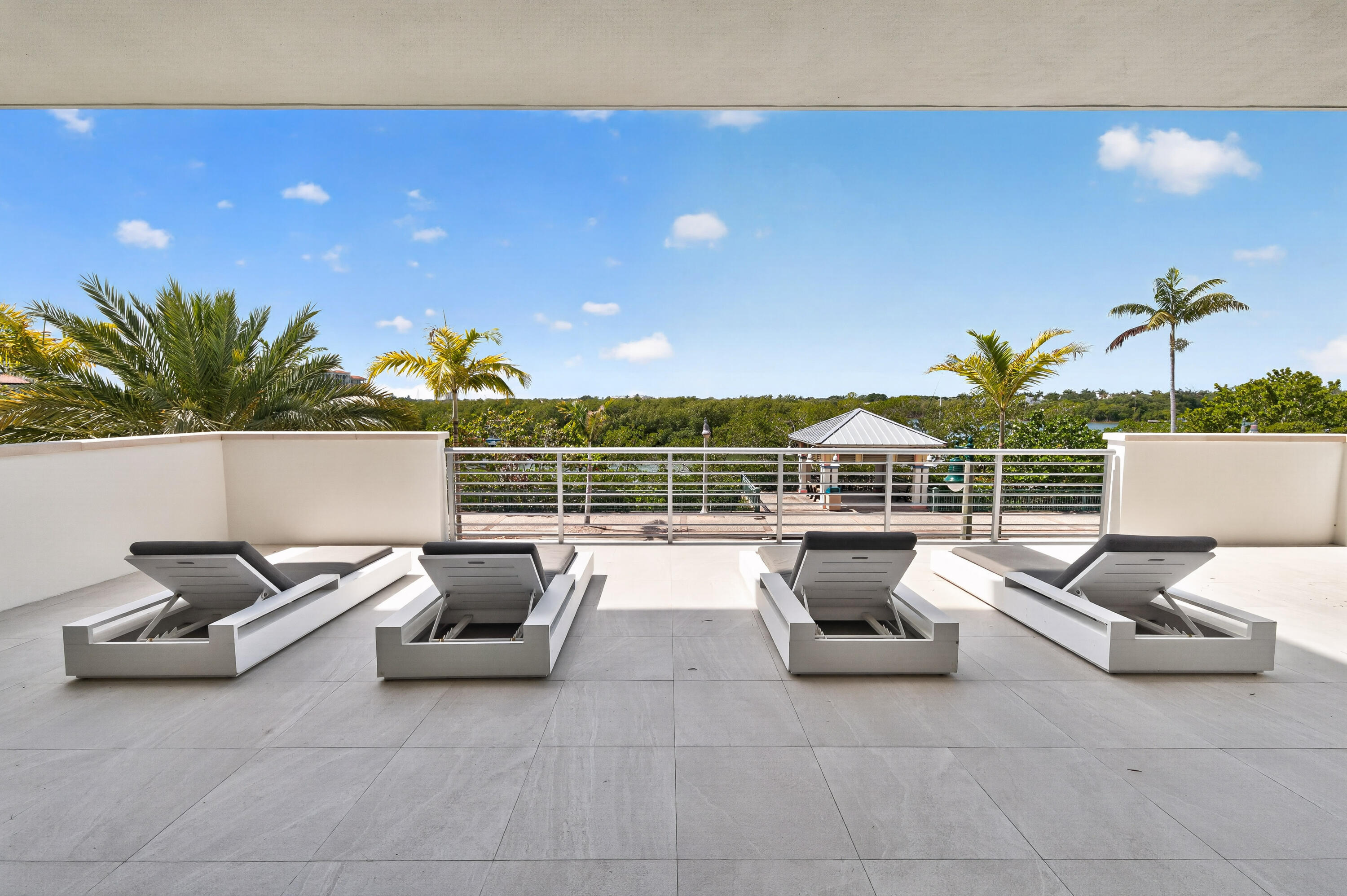 1 S Coastal #201, Jupiter FL 33477