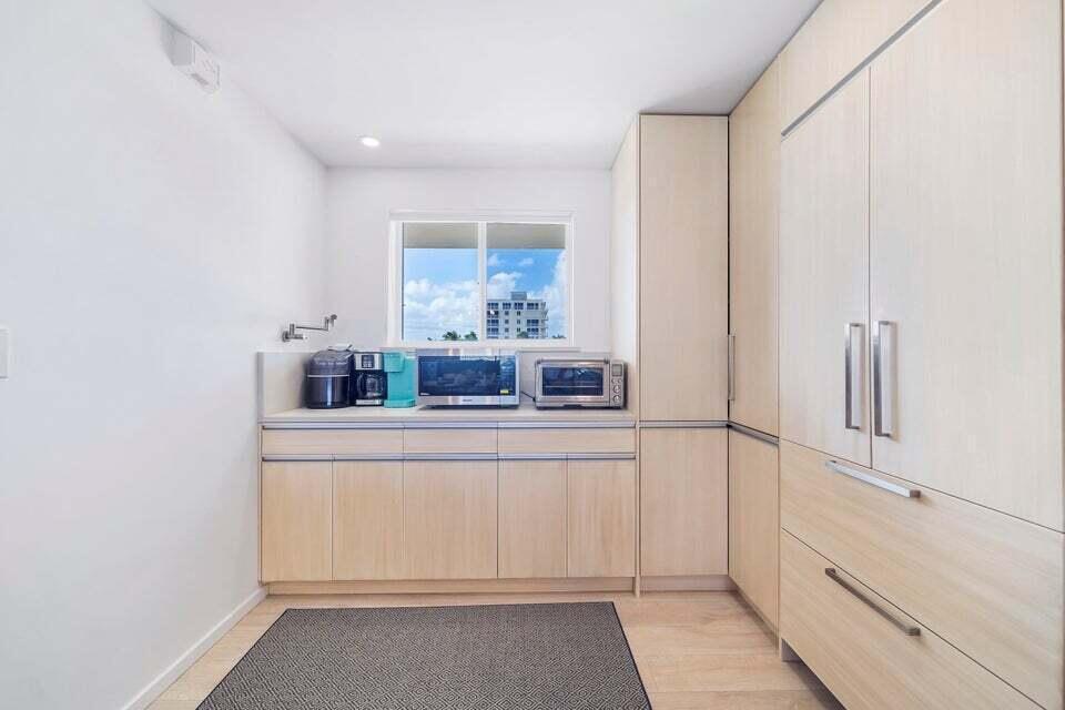 350 S Beach #305, Jupiter FL 33469