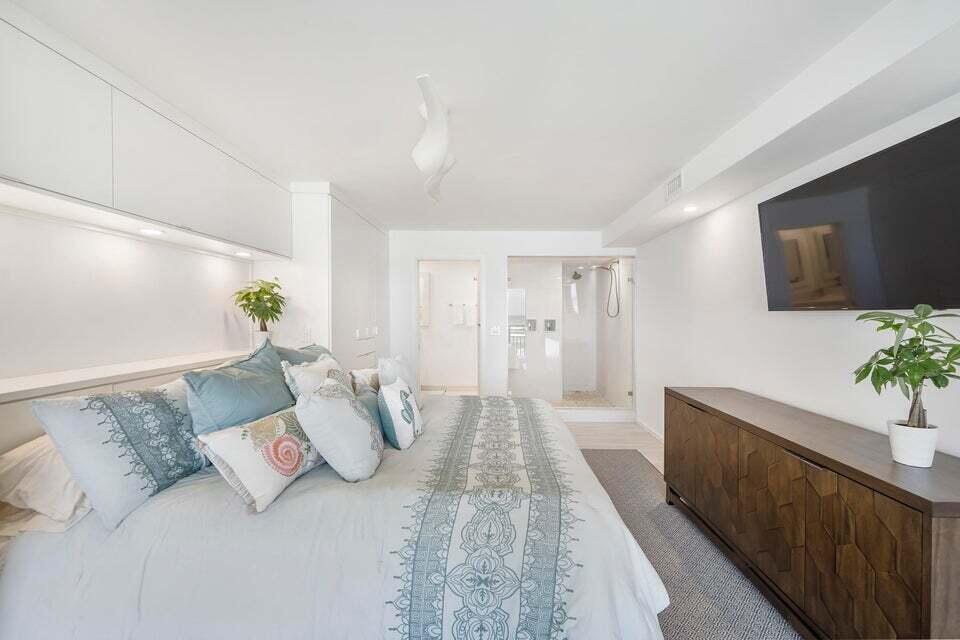 350 S Beach #305, Jupiter FL 33469