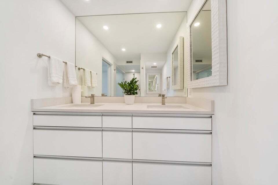 350 S Beach #305, Jupiter FL 33469