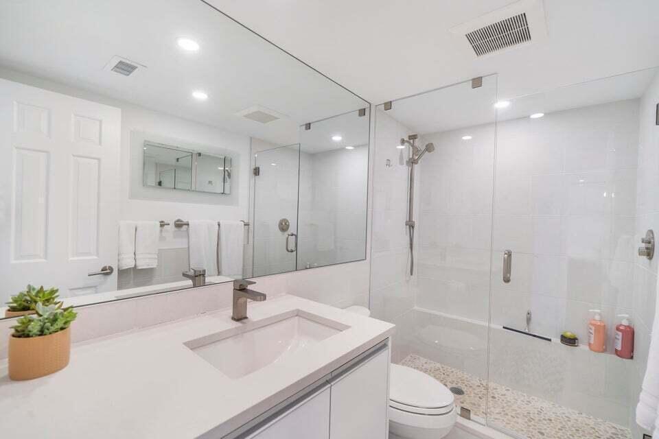 350 S Beach #305, Jupiter FL 33469