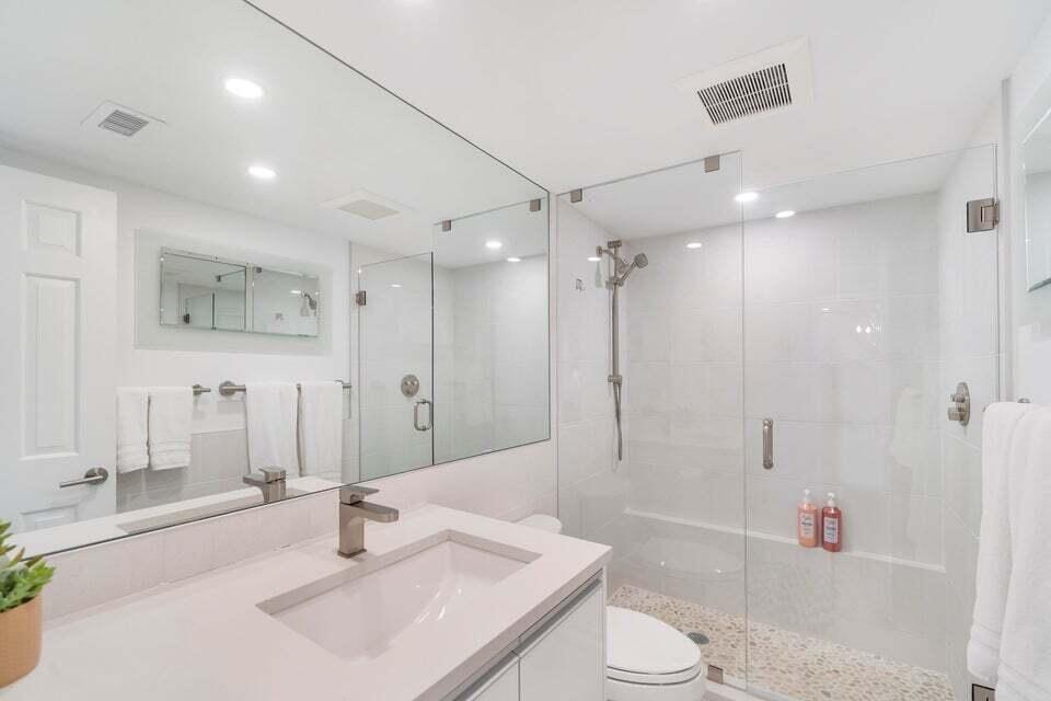350 S Beach #305, Jupiter FL 33469
