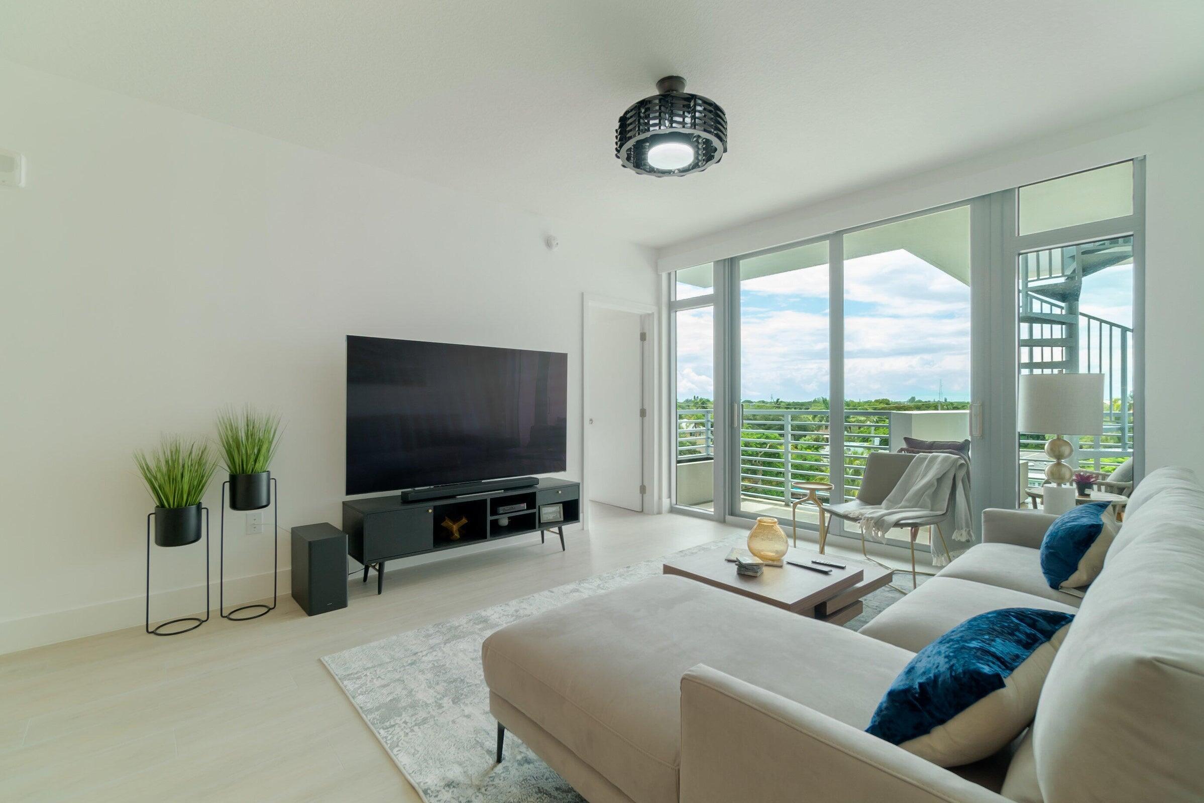 111 SE 1st #514, Delray Beach FL 33444